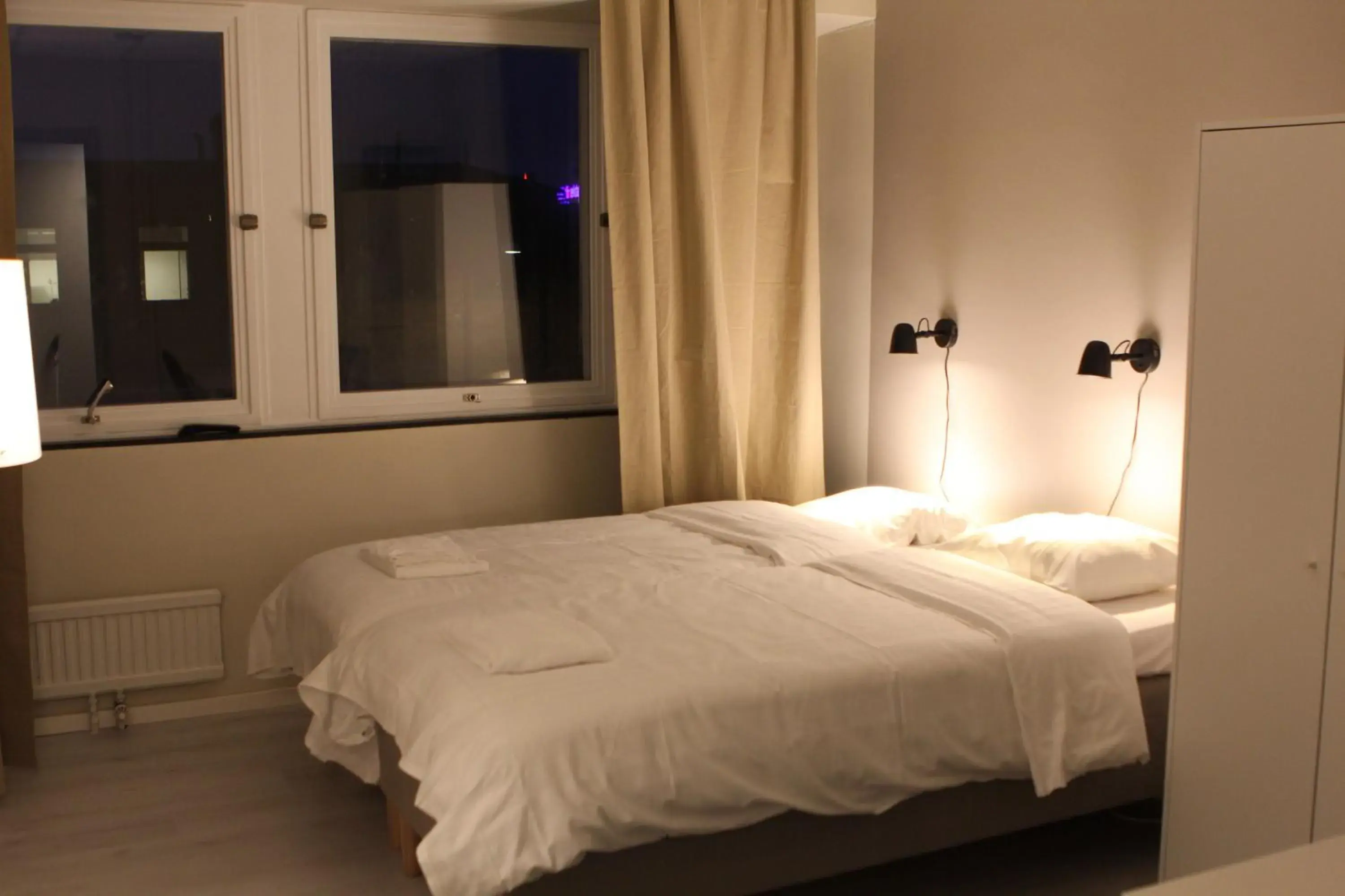 Double Room with Shared Bathroom - single occupancy in Hotell Bromma Double Room with Shared Bathroom - single occupancy in Hotell Bromma