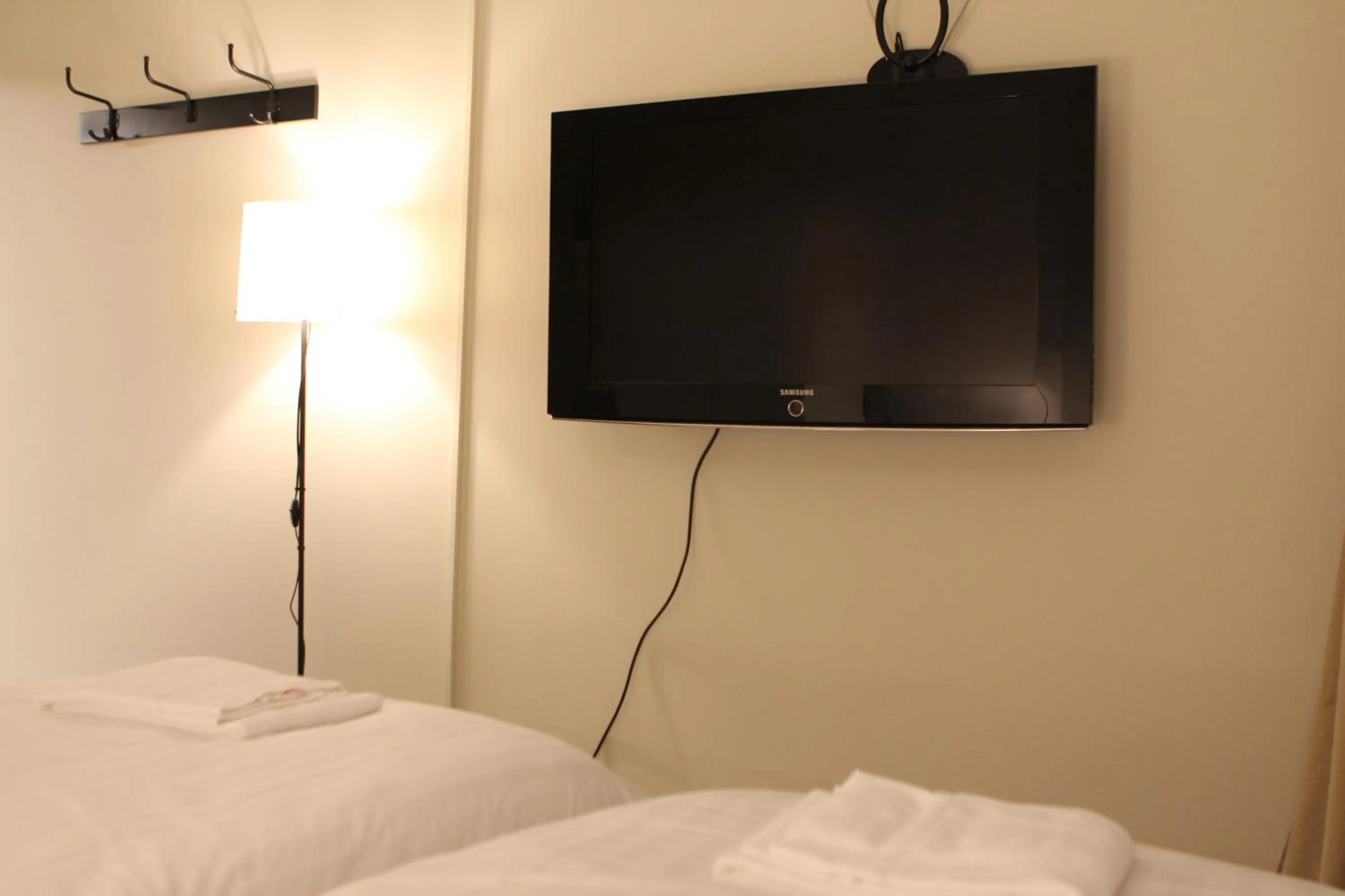 TV and multimedia, Bed in Hotell Bromma