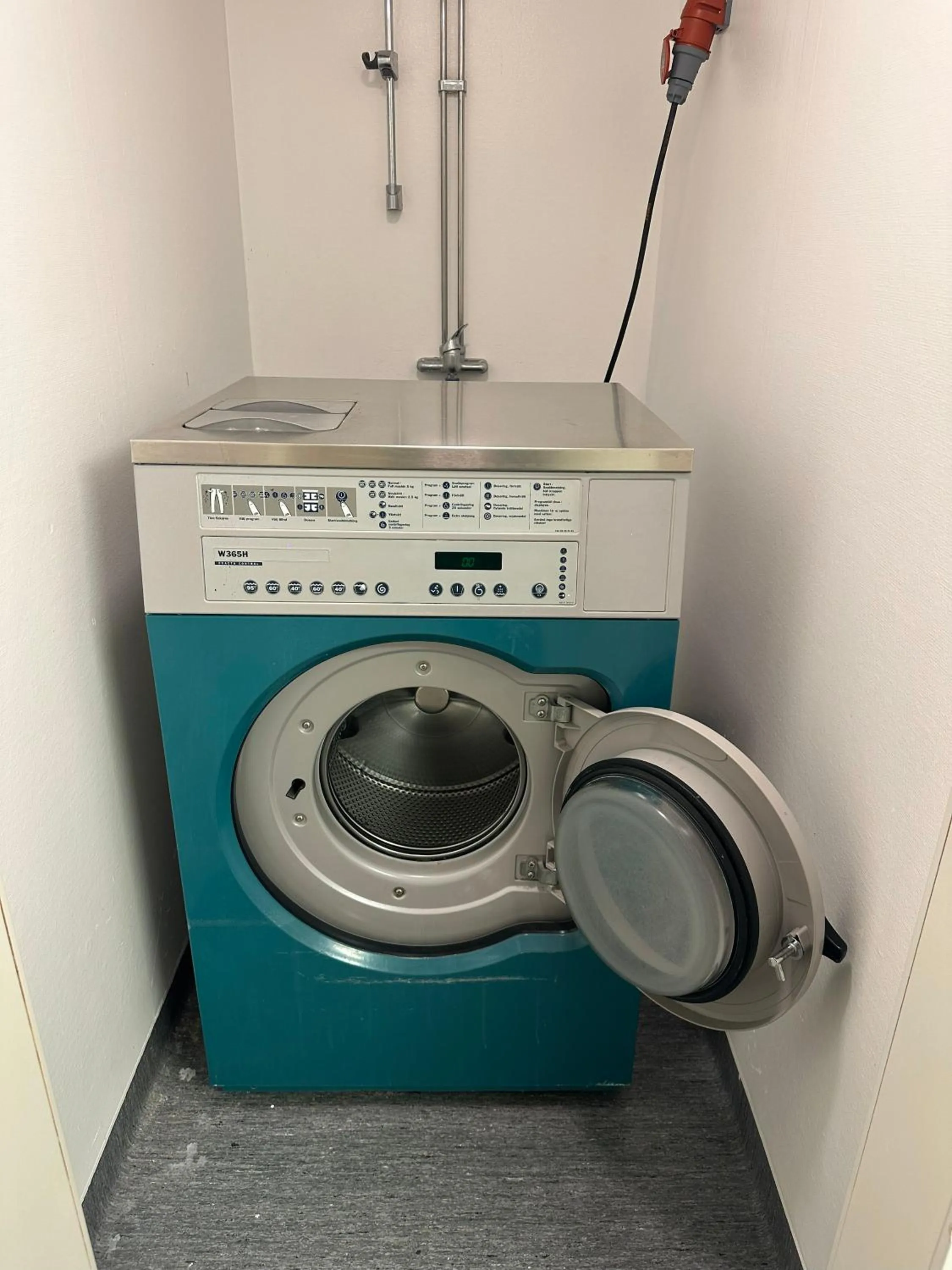 washing machine in Hotell Bromma
