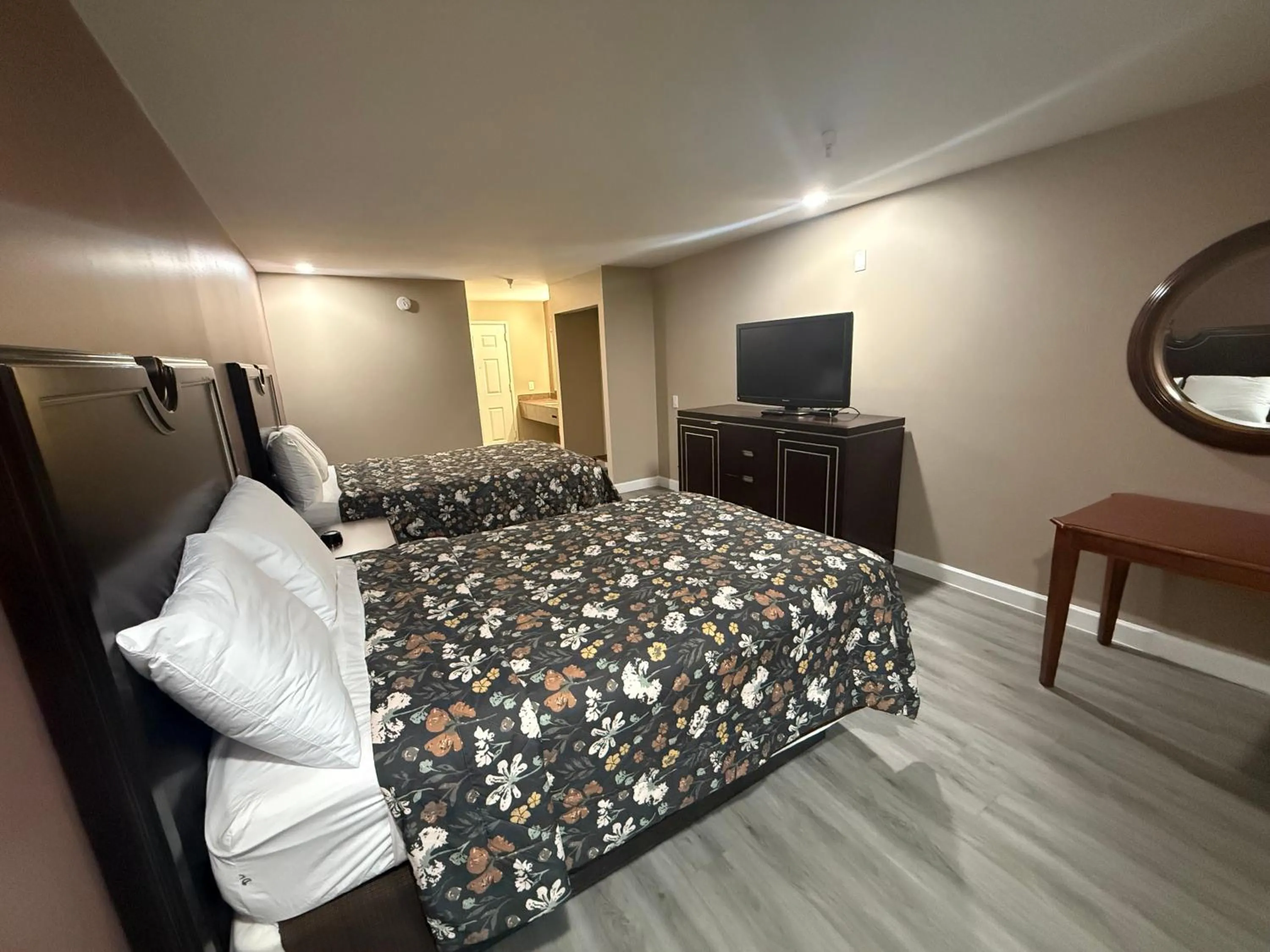 Double Room in Magnolia Bay Hotel & Suites