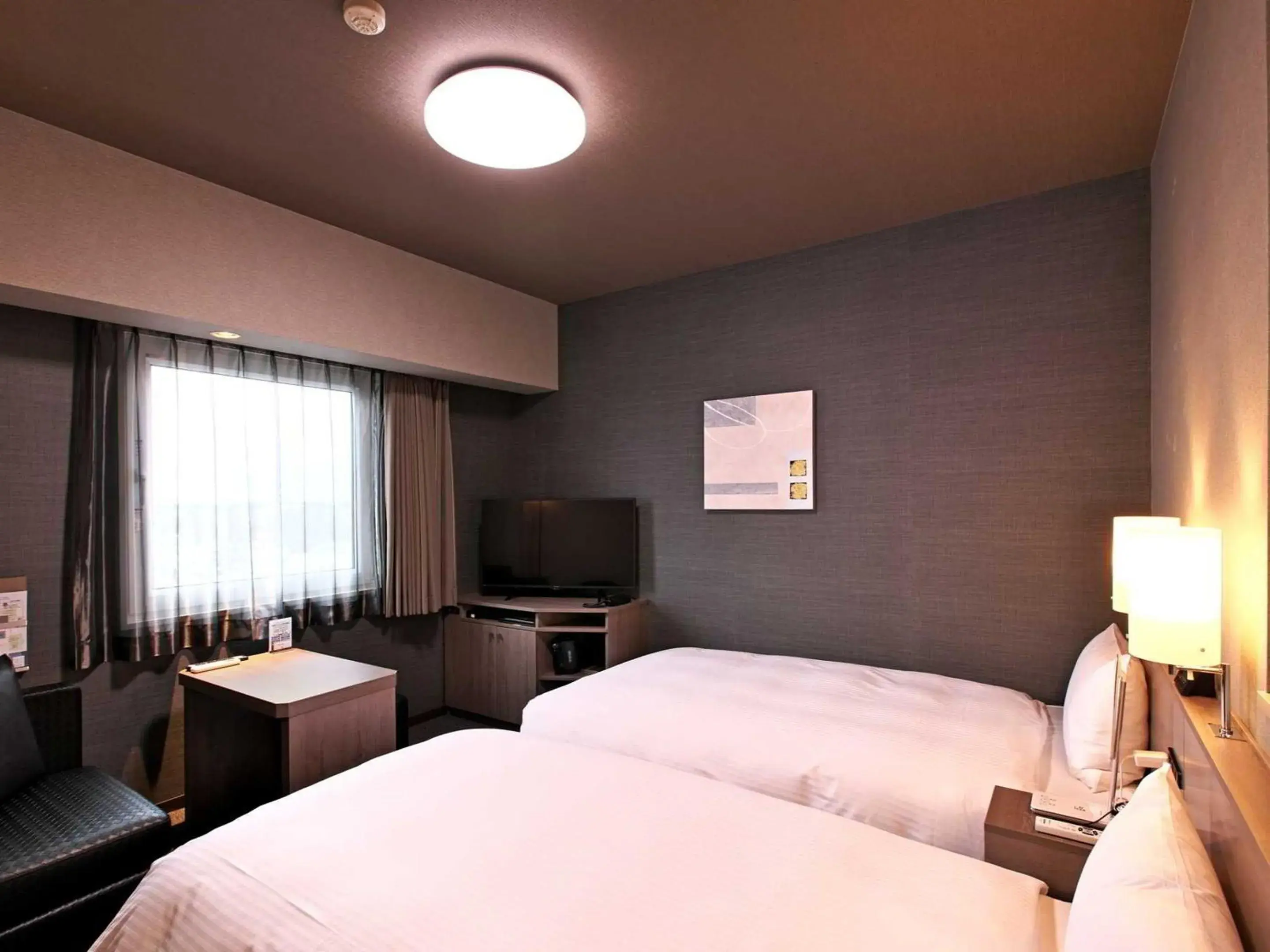 Twin Room - single occupancy - Room Only - Heated Tobacco Only - Smoking in Hotel Route Inn Grand Moriya Ekimae Twin Room - single occupancy - Room Only - Heated Tobacco Only - Smoking in Hotel Route Inn Grand Moriya Ekimae