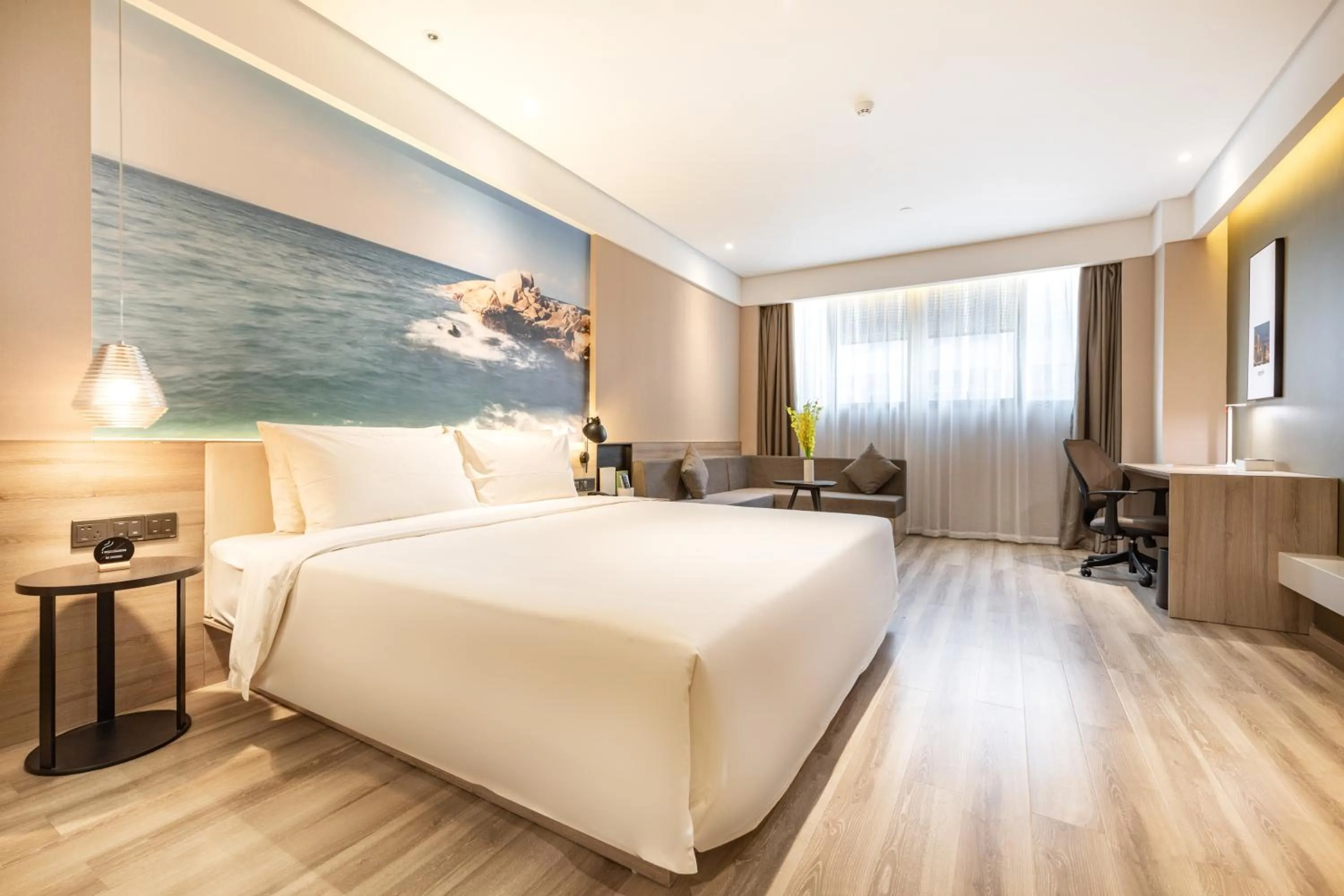 Bed in Atour Hotel Zhuhai Xiangzhou Aoyuan Plaza