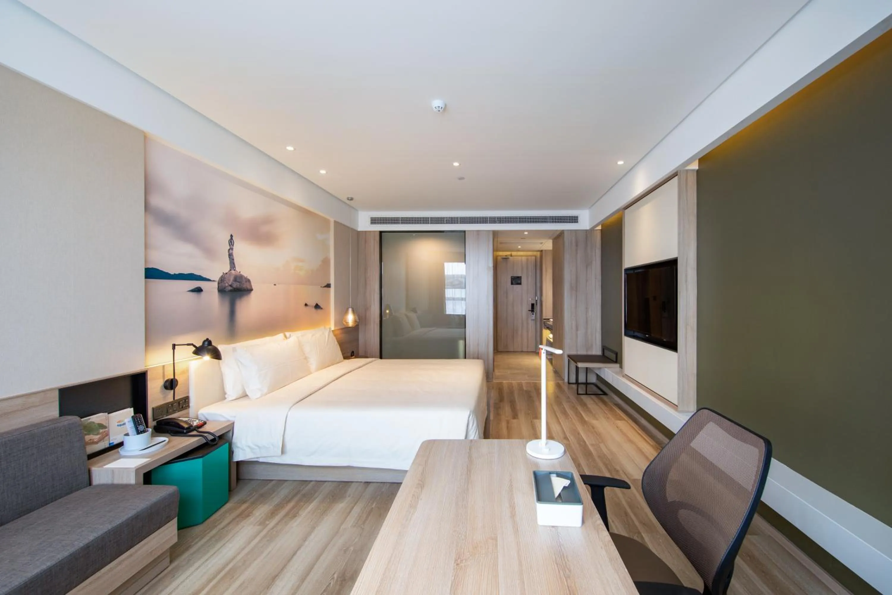 Bed in Atour Hotel Zhuhai Xiangzhou Aoyuan Plaza