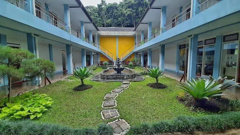 Garden view in NTC Lembang by Kuncara PHM