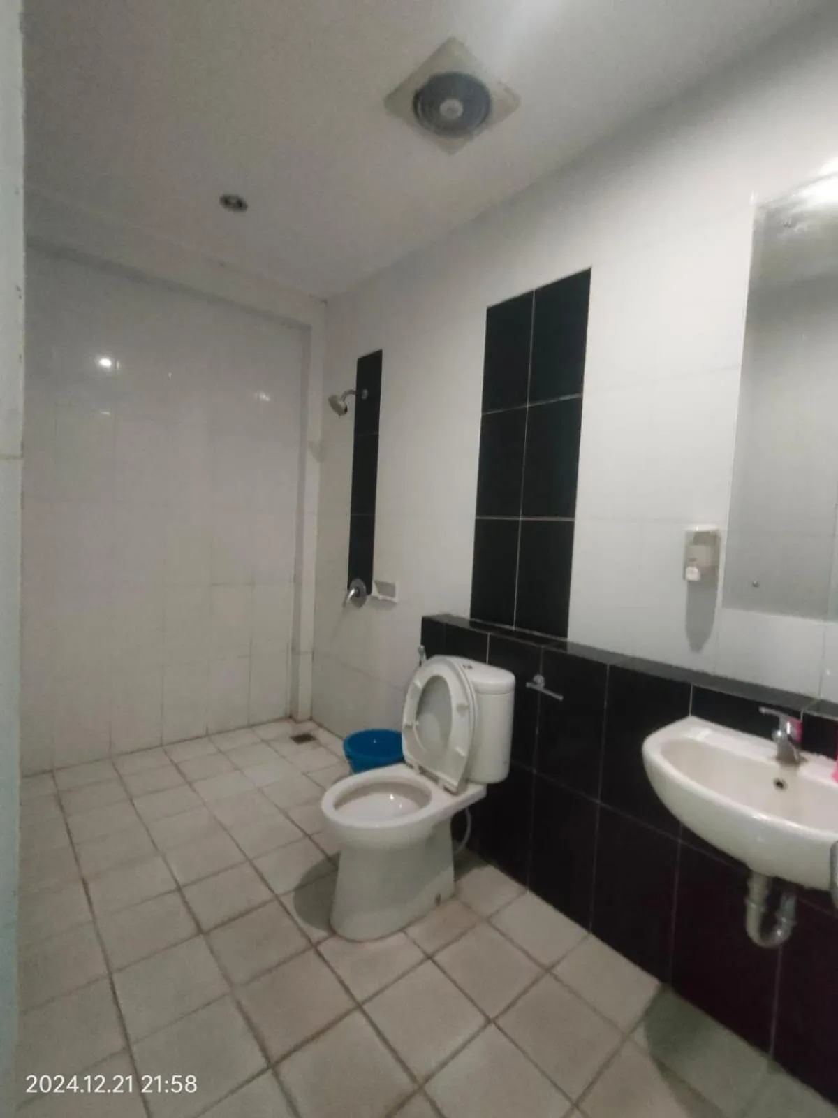 Shower in NTC Lembang by Kuncara PHM