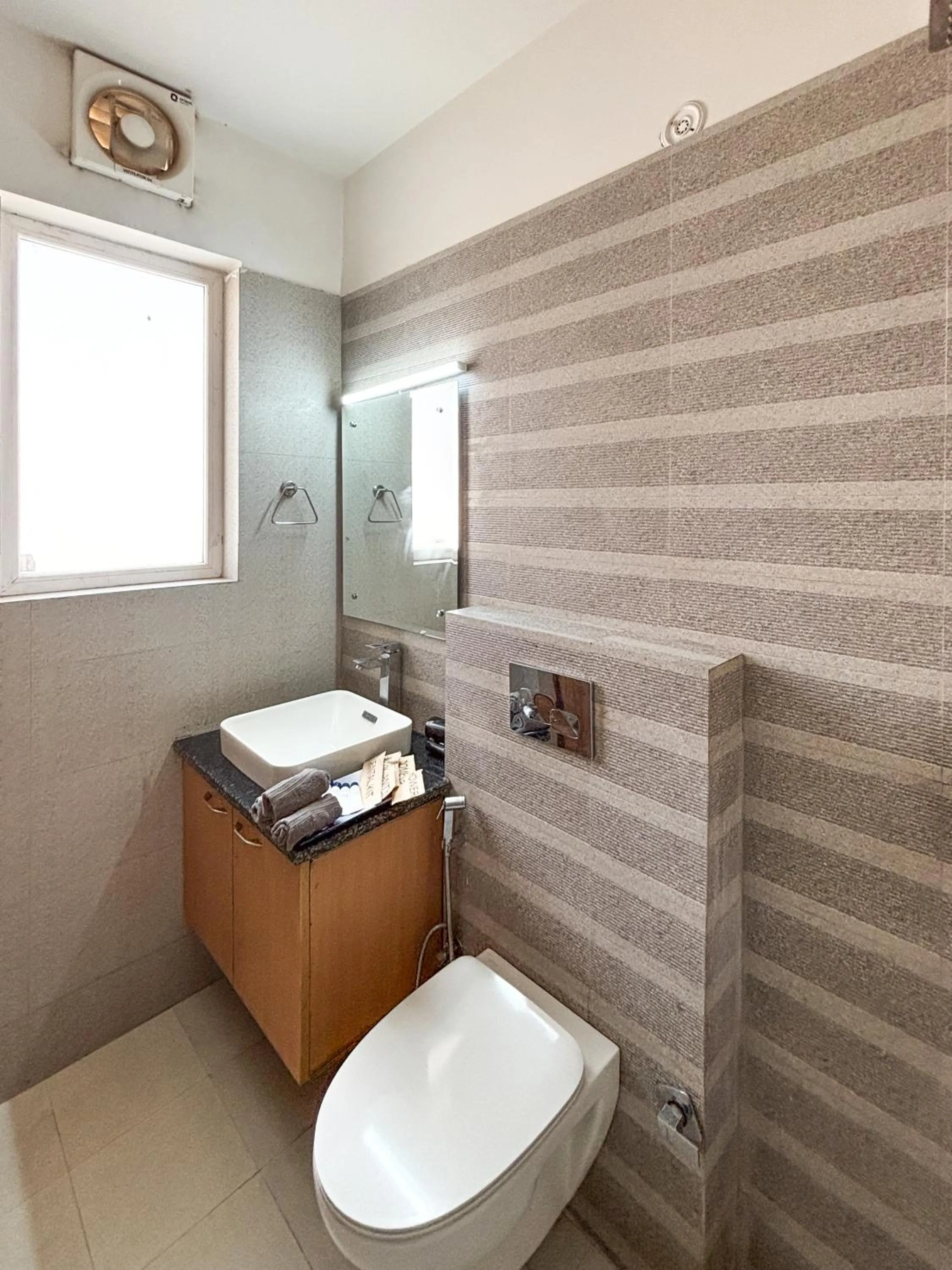 Bathroom in Housr Sector 28 Gurgaon Near IFFCO Chowk Metro Station