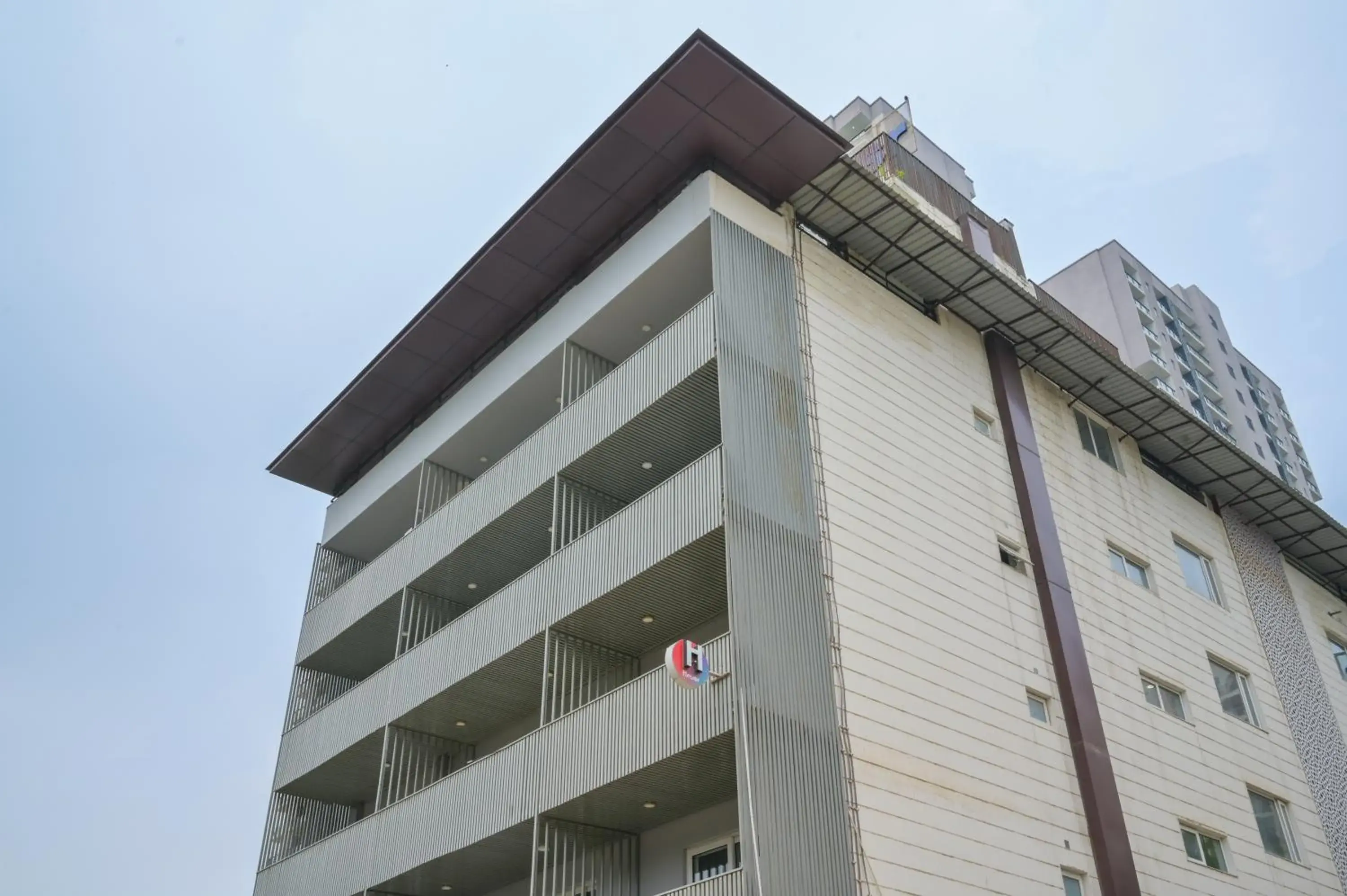 Housr Sector 28 Gurgaon Near IFFCO Chowk Metro Station Housr Sector 28 Gurgaon Near IFFCO Chowk Metro Station