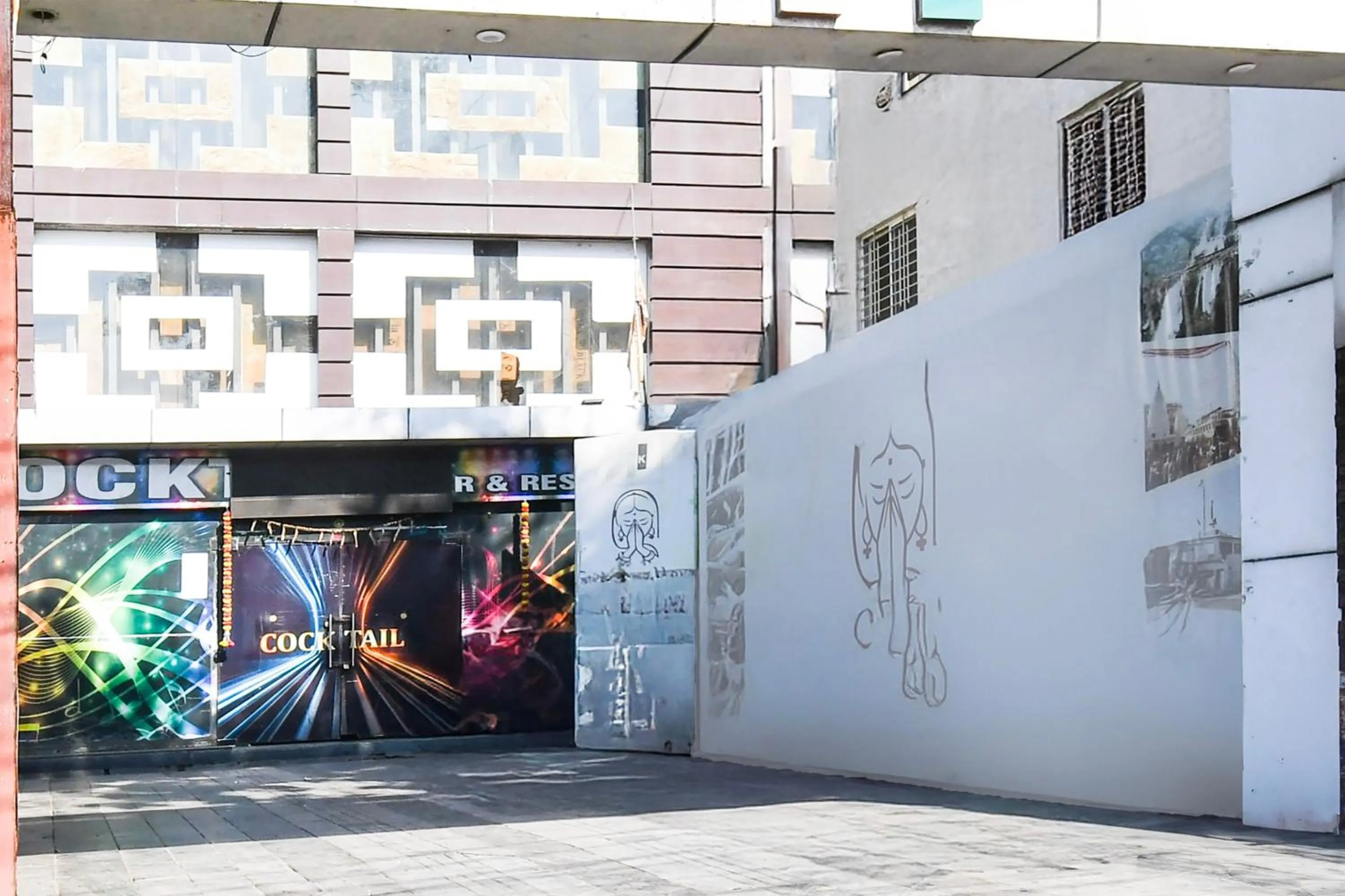 Facade/entrance in Hotel O Park Street Inn