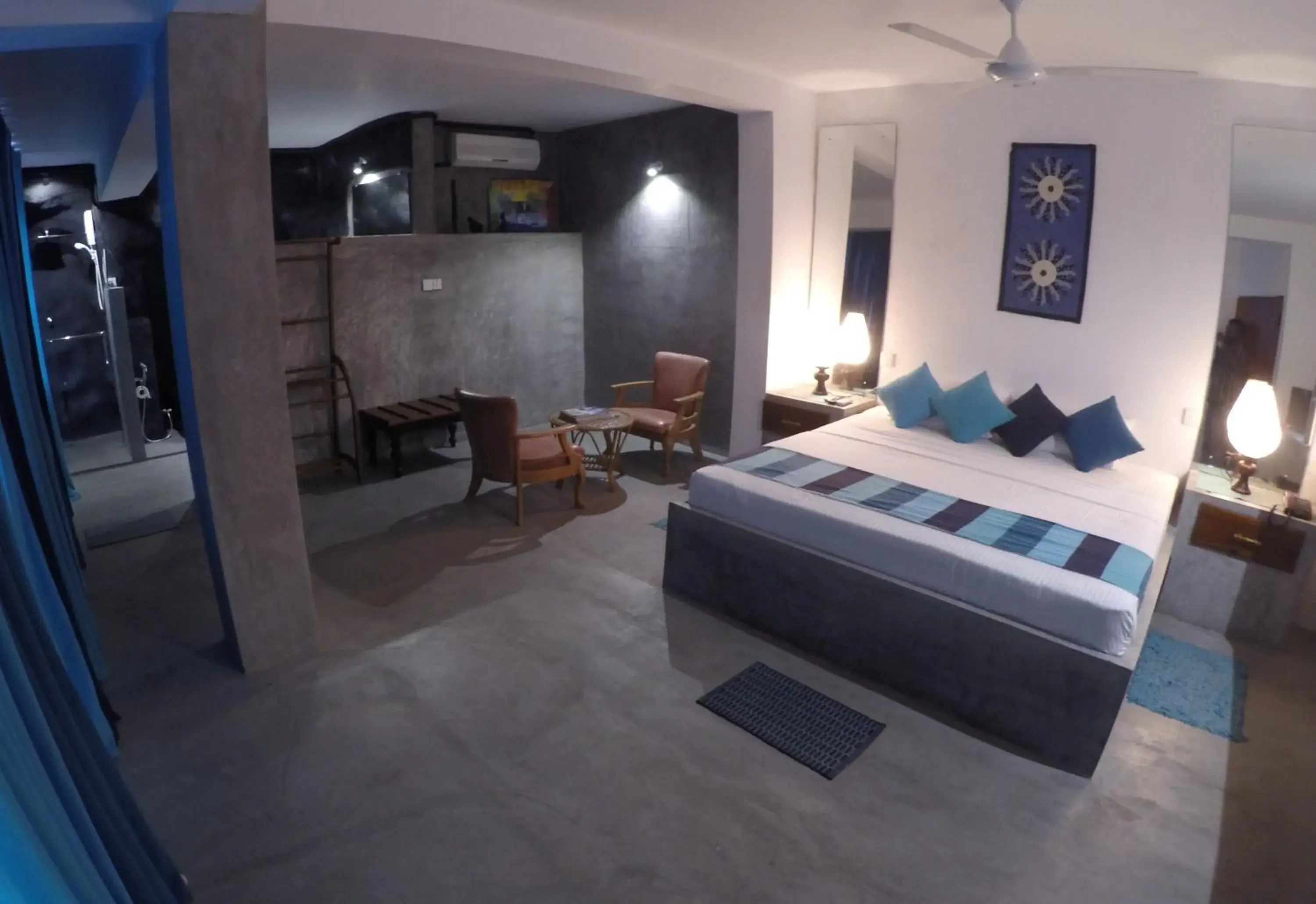 King Room with Pool View in Hotel Sunray King Room with Pool View in Hotel Sunray