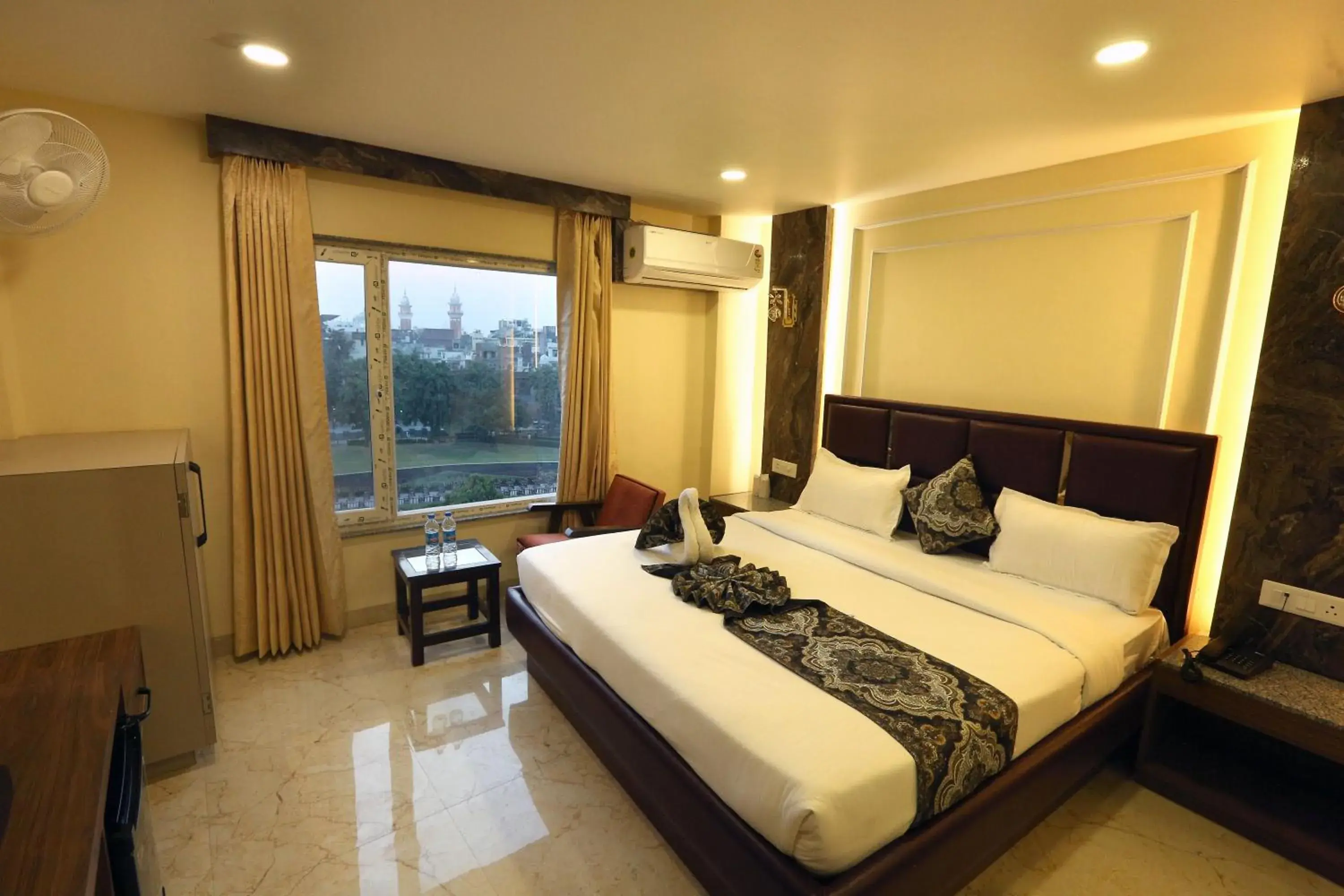 King Room with Garden View in Hotel GC Grand Inn By J R GROUP OF HOTELS King Room with Garden View in Hotel GC Grand Inn By J R GROUP OF HOTELS
