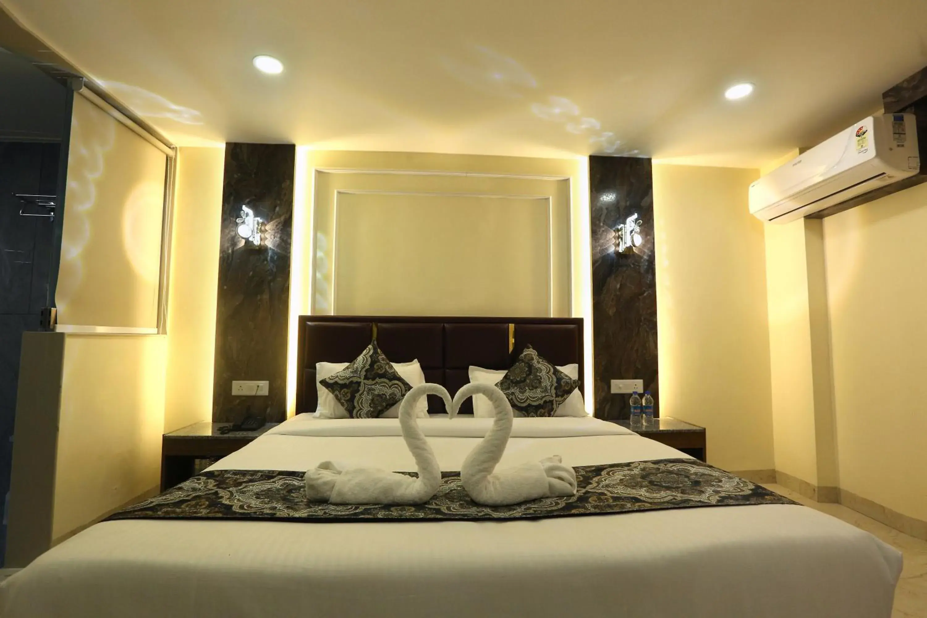Double Room in Hotel GC Grand Inn By J R GROUP OF HOTELS Double Room in Hotel GC Grand Inn By J R GROUP OF HOTELS