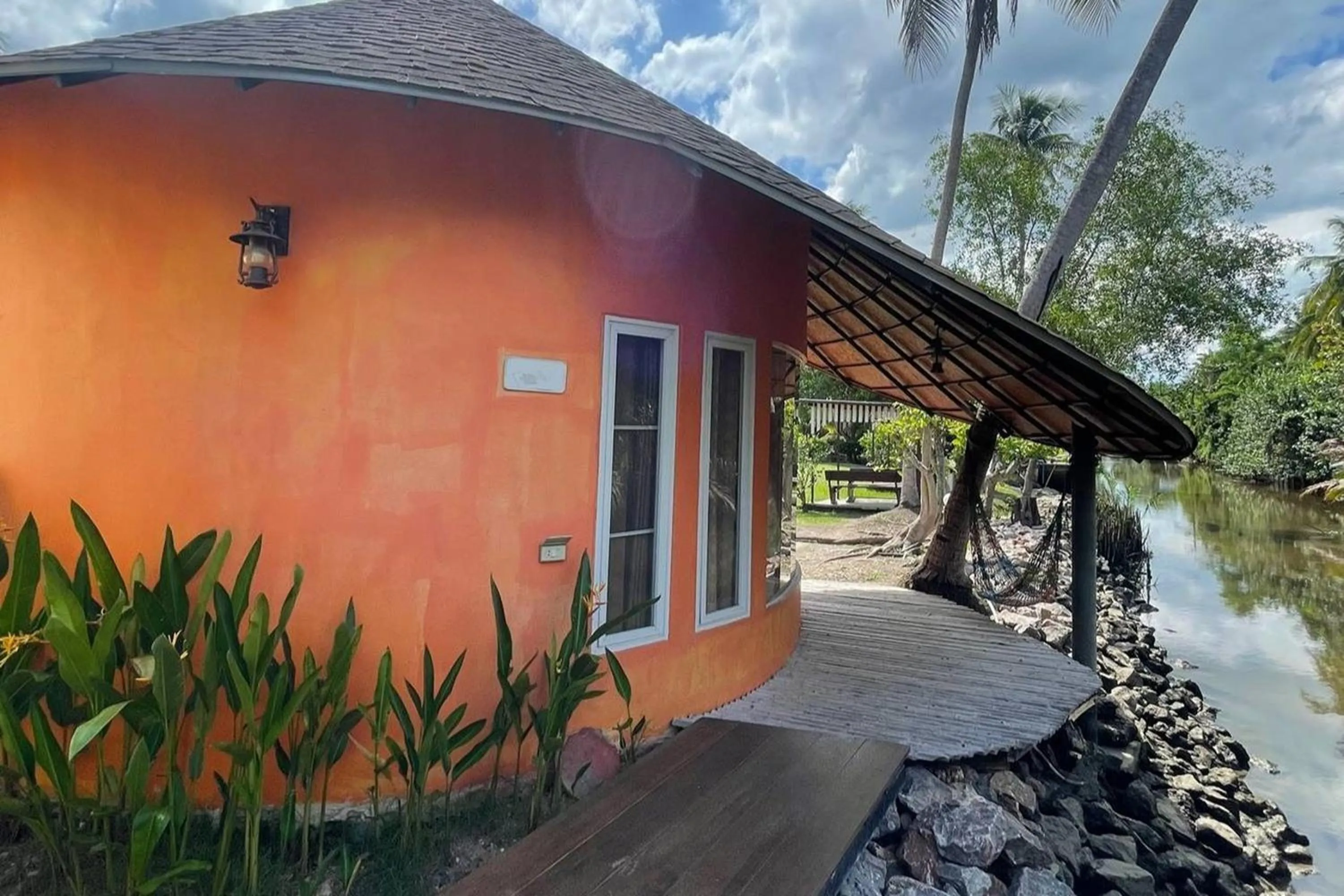 Bed in Kalacanal resort