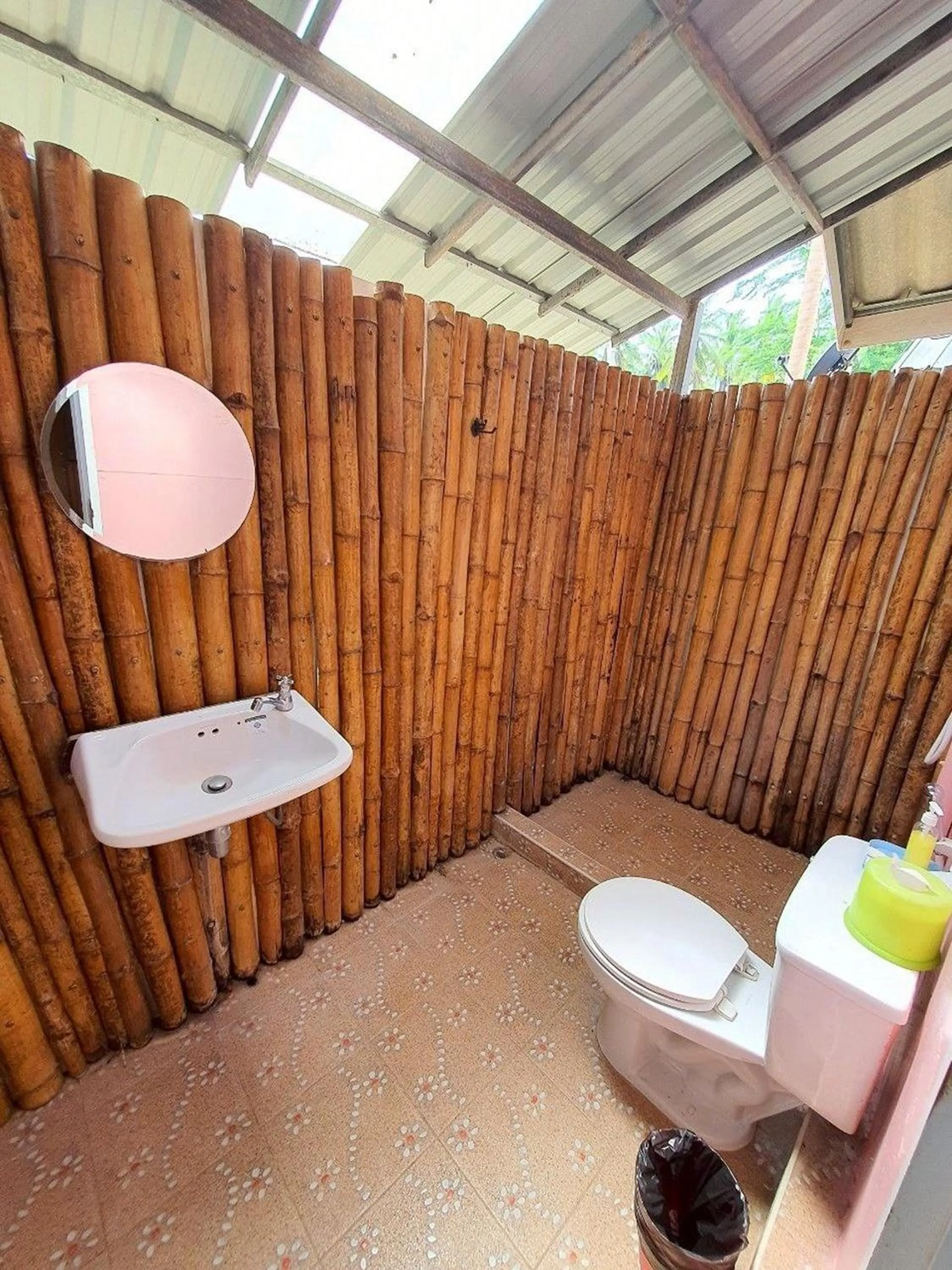Bathroom in Kalacanal resort