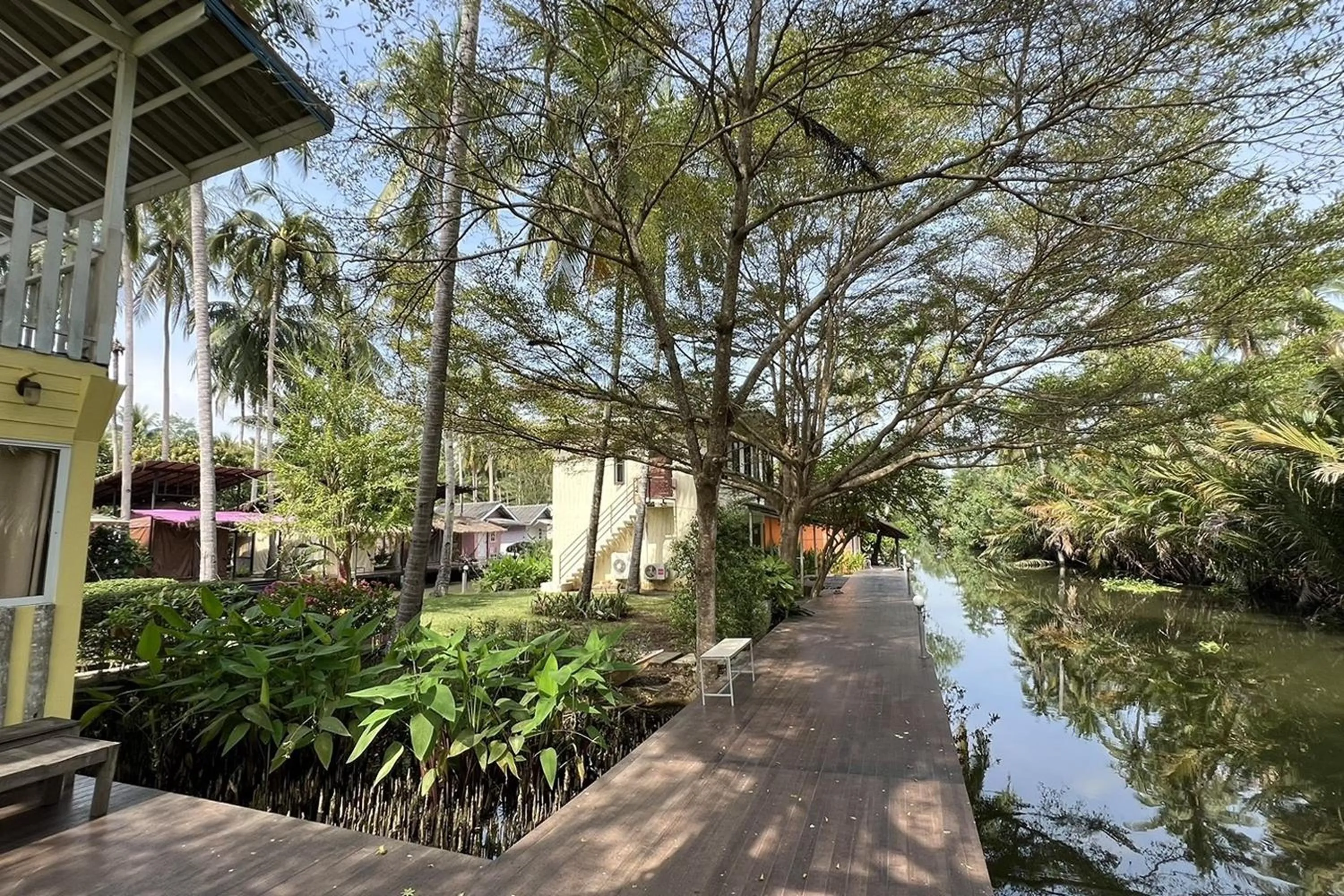 Property building in Kalacanal resort