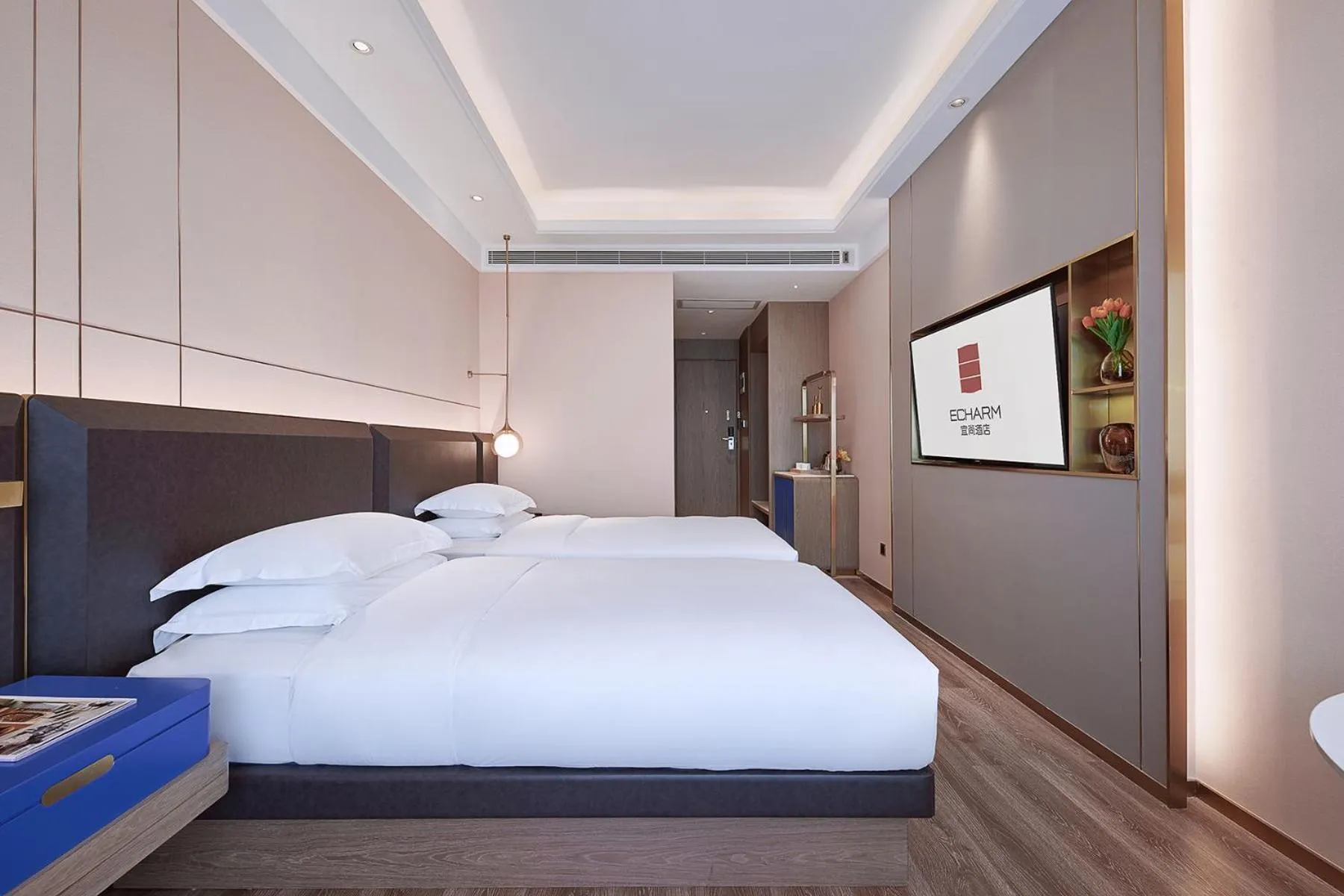 Bed in Echarm plus International Hotel Guangzhou Changgang Metro Station Branch - Free Shuttle Bus to Canton Fair Complex During Canton Fair Period