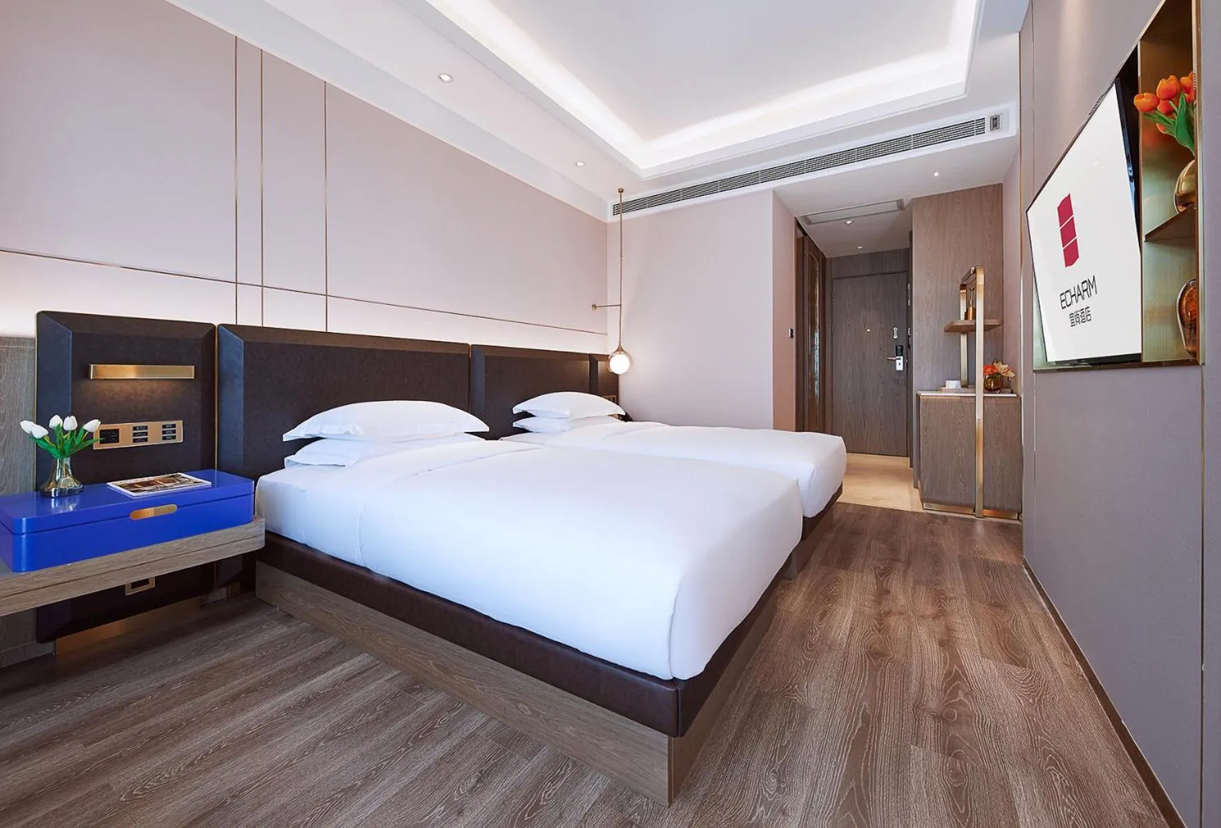 Bed in Echarm plus International Hotel Guangzhou Changgang Metro Station Branch - Free Shuttle Bus to Canton Fair Complex During Canton Fair Period