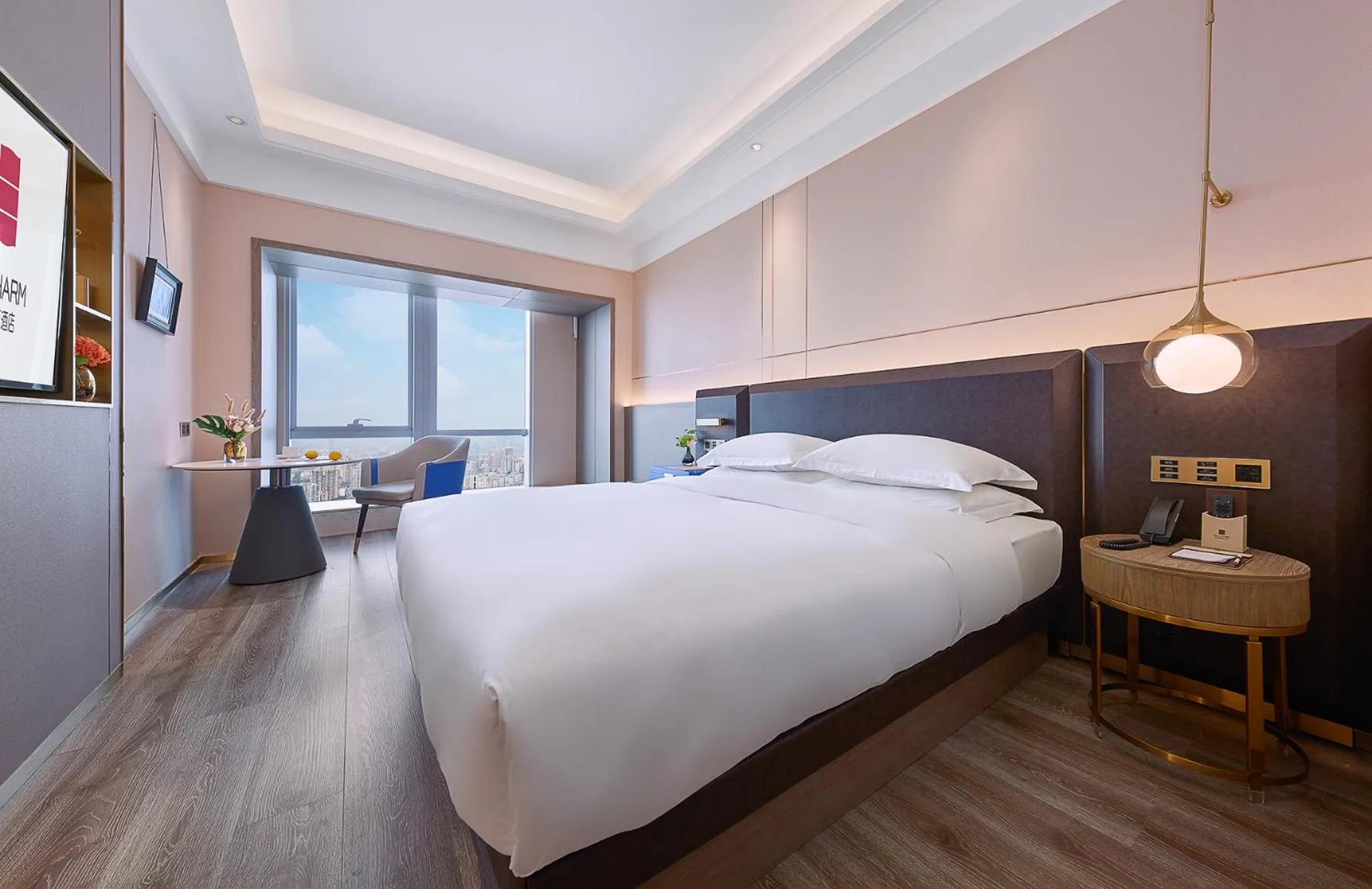 Bed in Echarm plus International Hotel Guangzhou Changgang Metro Station Branch - Free Shuttle Bus to Canton Fair Complex During Canton Fair Period