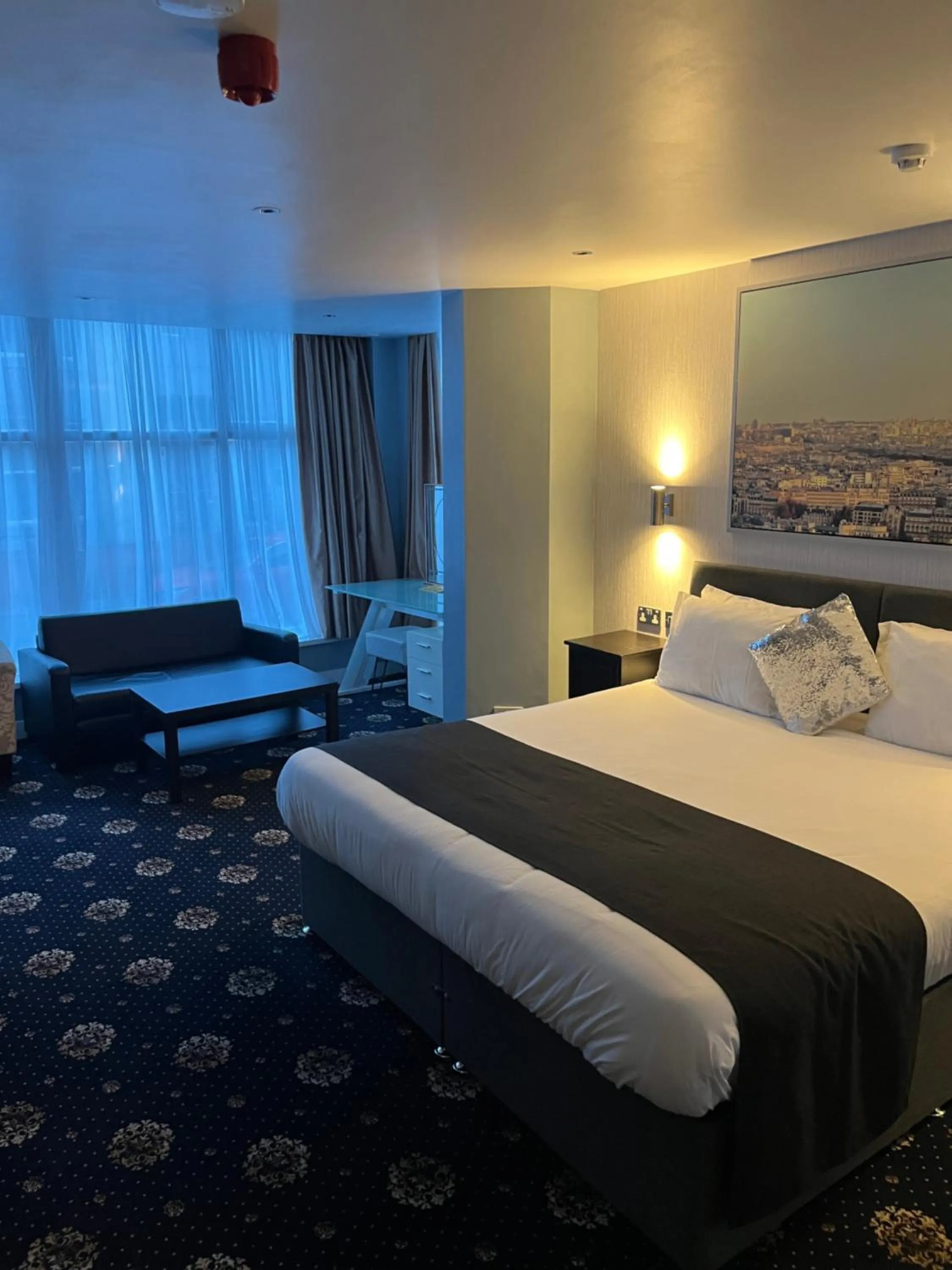 Shores Holiday Apartments