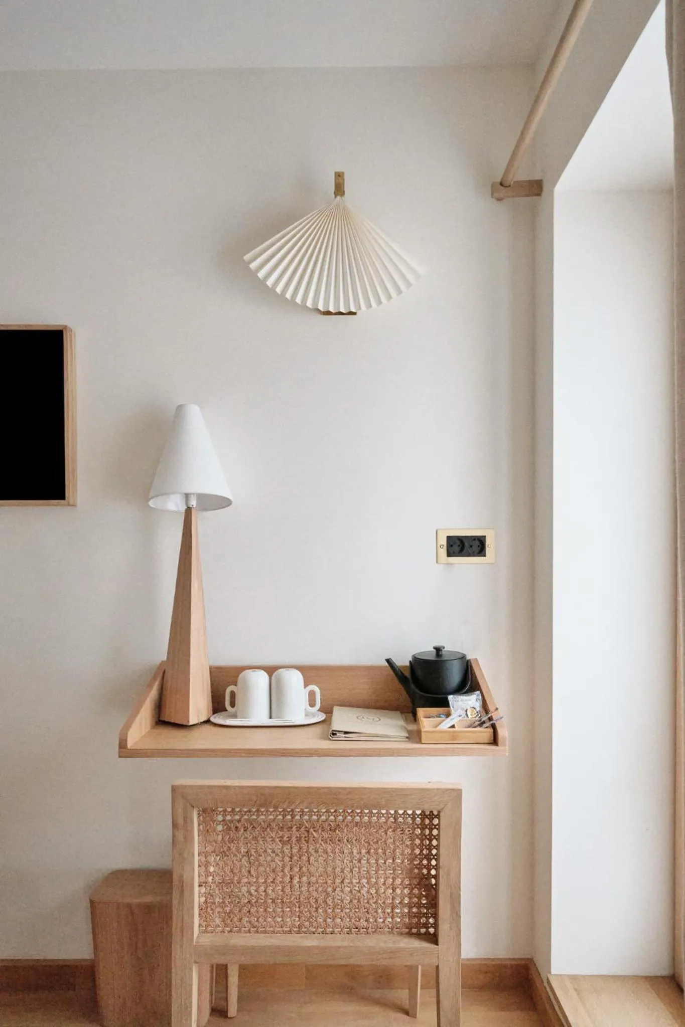 Seating area in Elysée Montmartre Hotel
