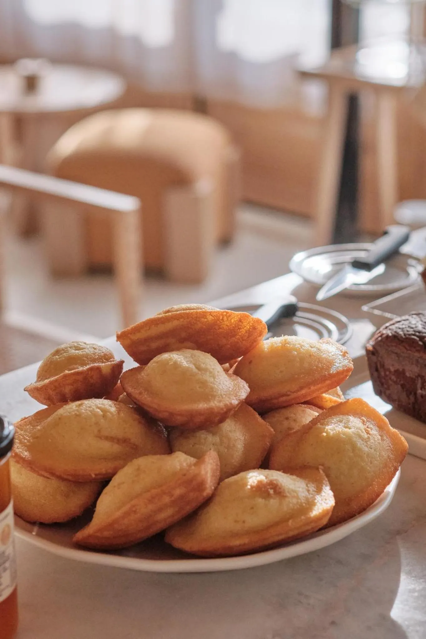 Breakfast in Elysée Montmartre Hotel