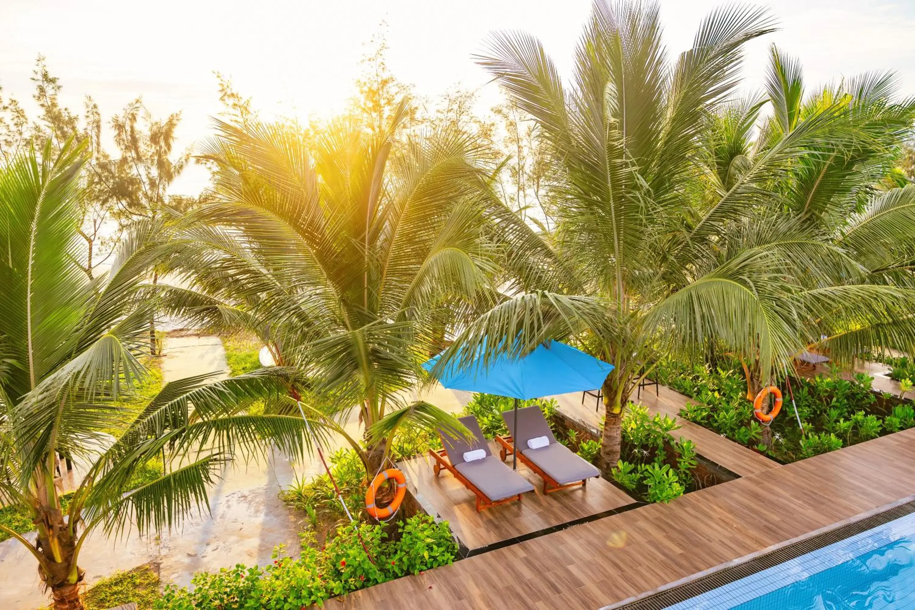 Garden view in Langco Bay Retreat Garden view in Langco Bay Retreat