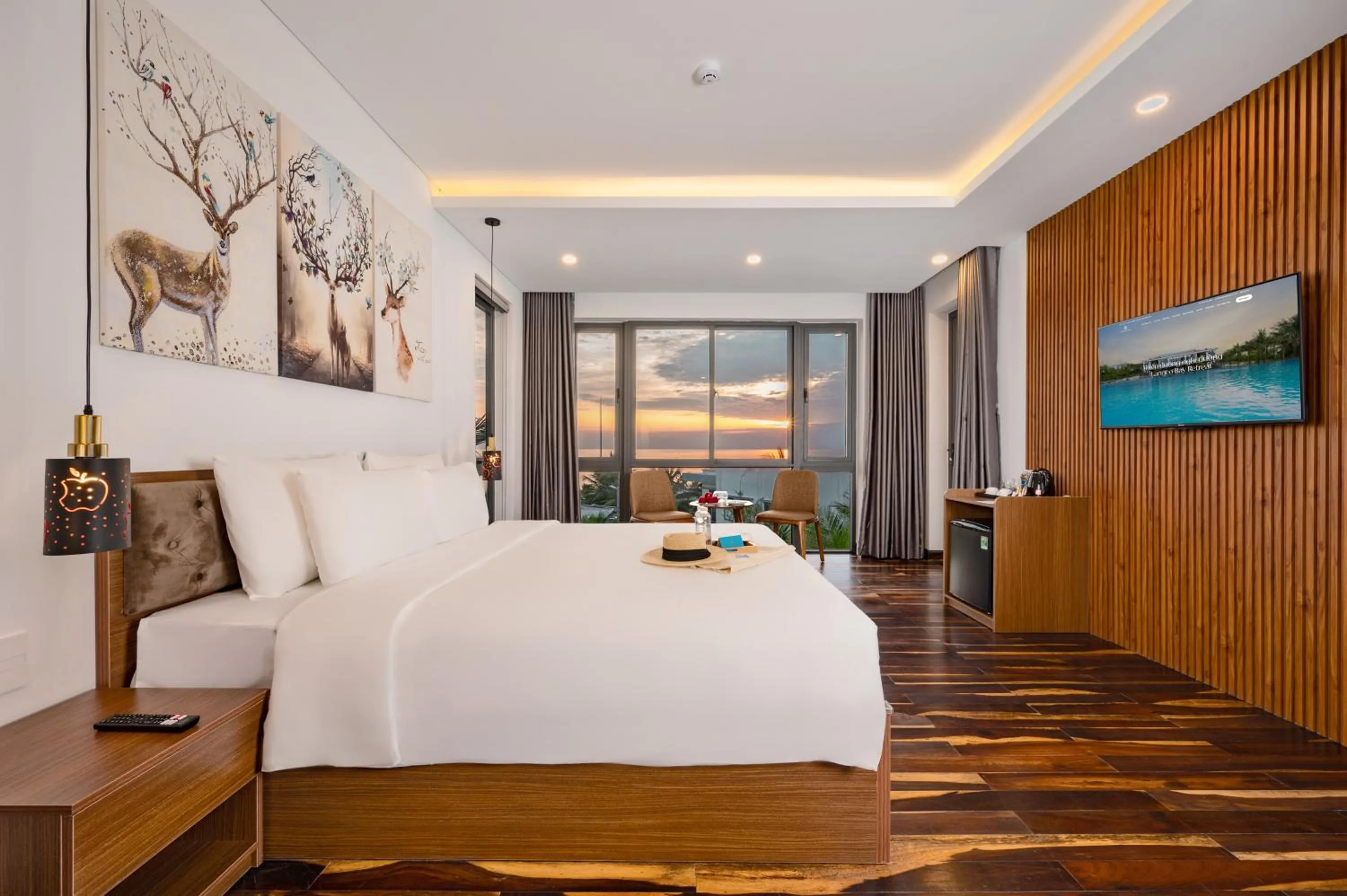 TV and multimedia, Bed in Langco Bay Retreat