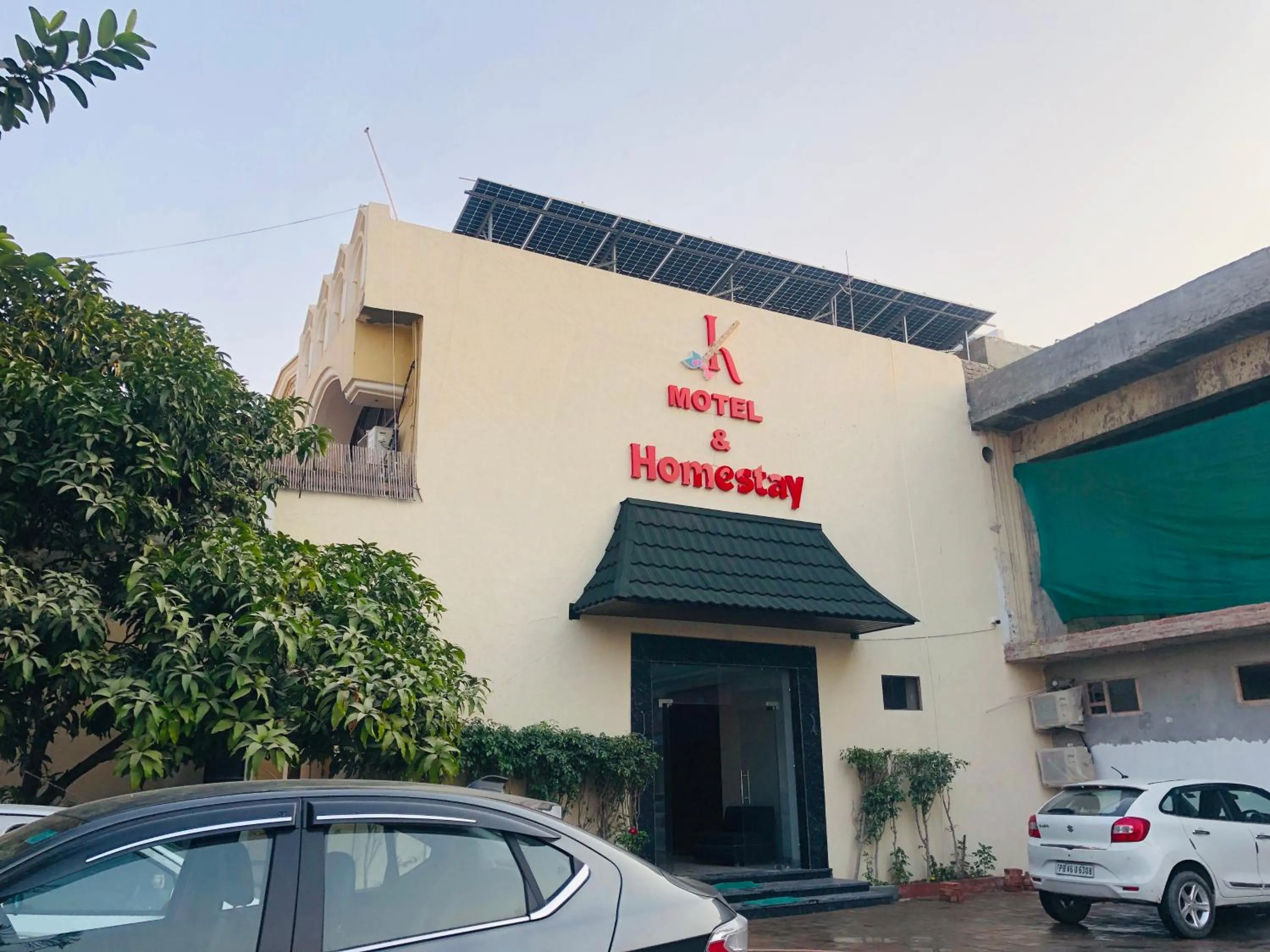 KANHA HOTEL & Homestay