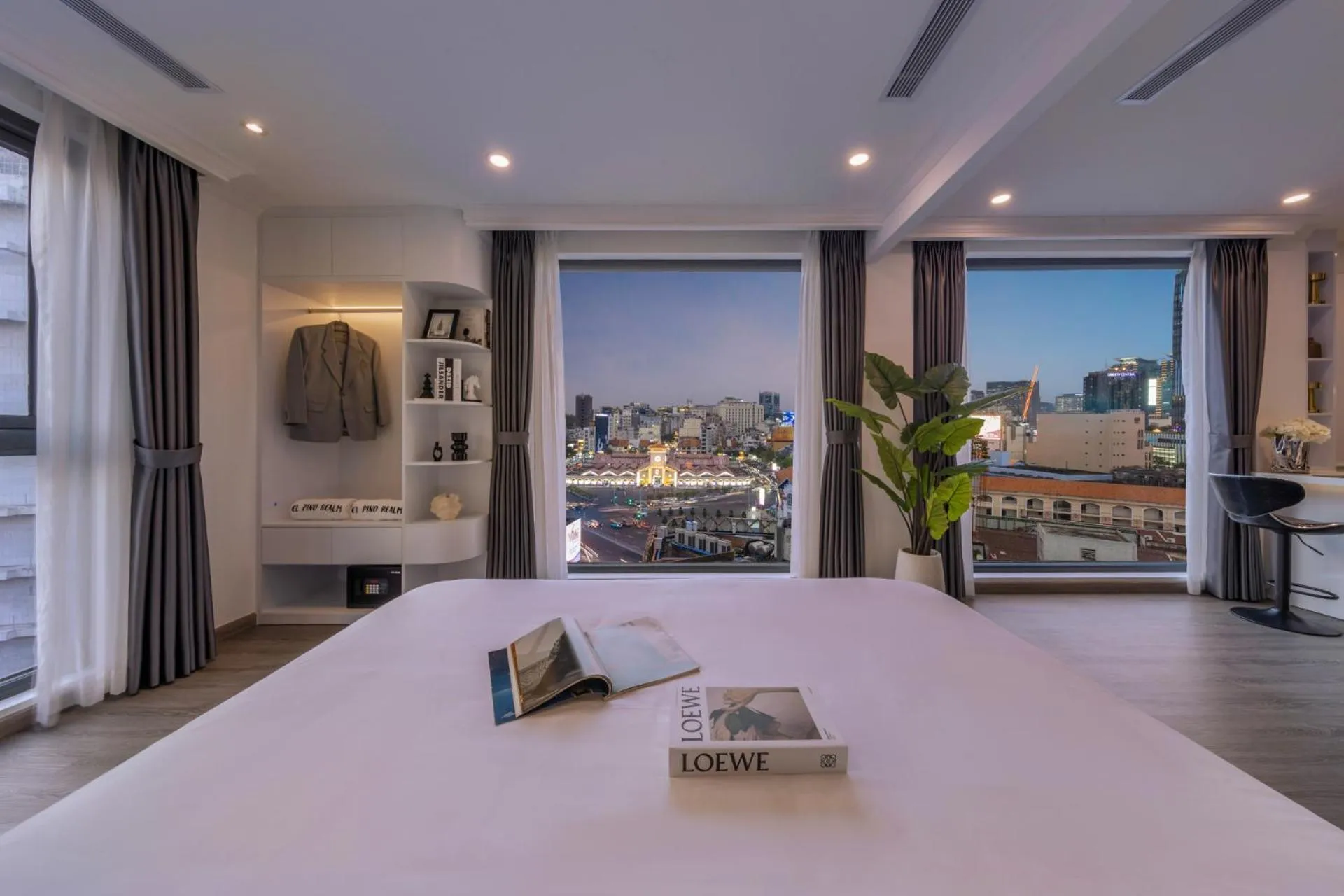 Bed in CityHouse- El Pino Realm at Metro Ben Thanh Market