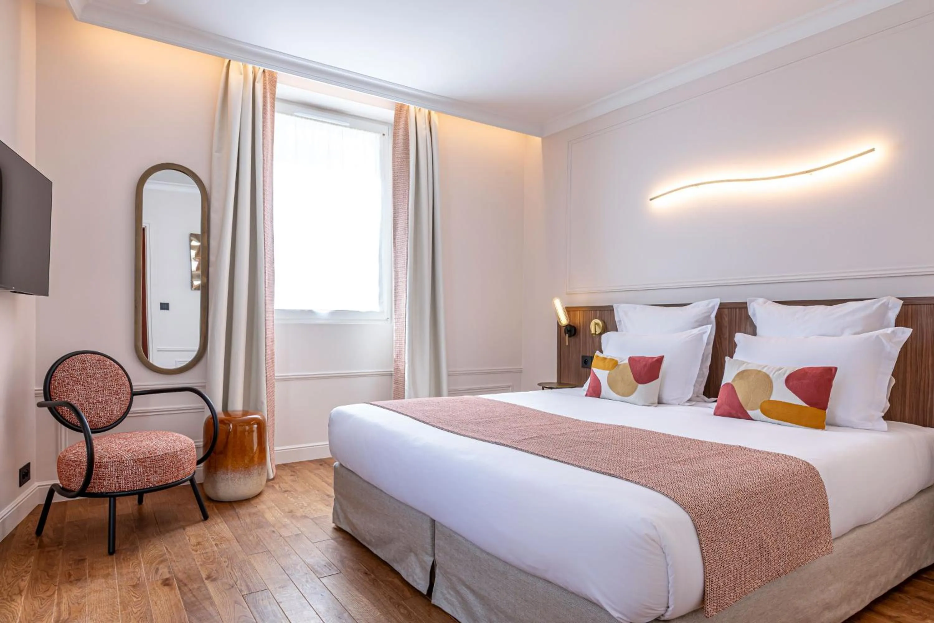 Bed in Villa SoPi Appart'Hotel by Patrick Hayat