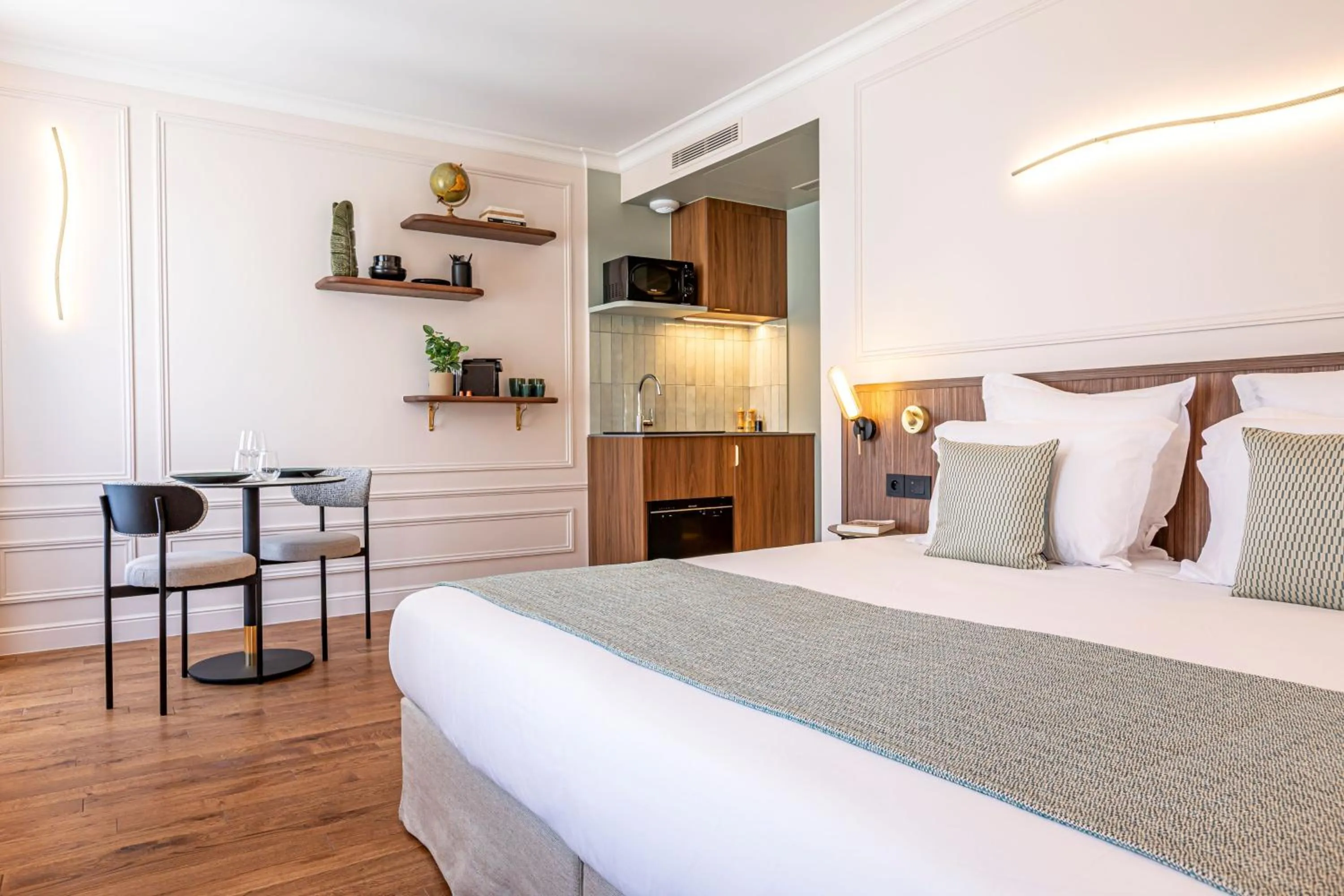 Bed in Villa SoPi Appart'Hotel by Patrick Hayat