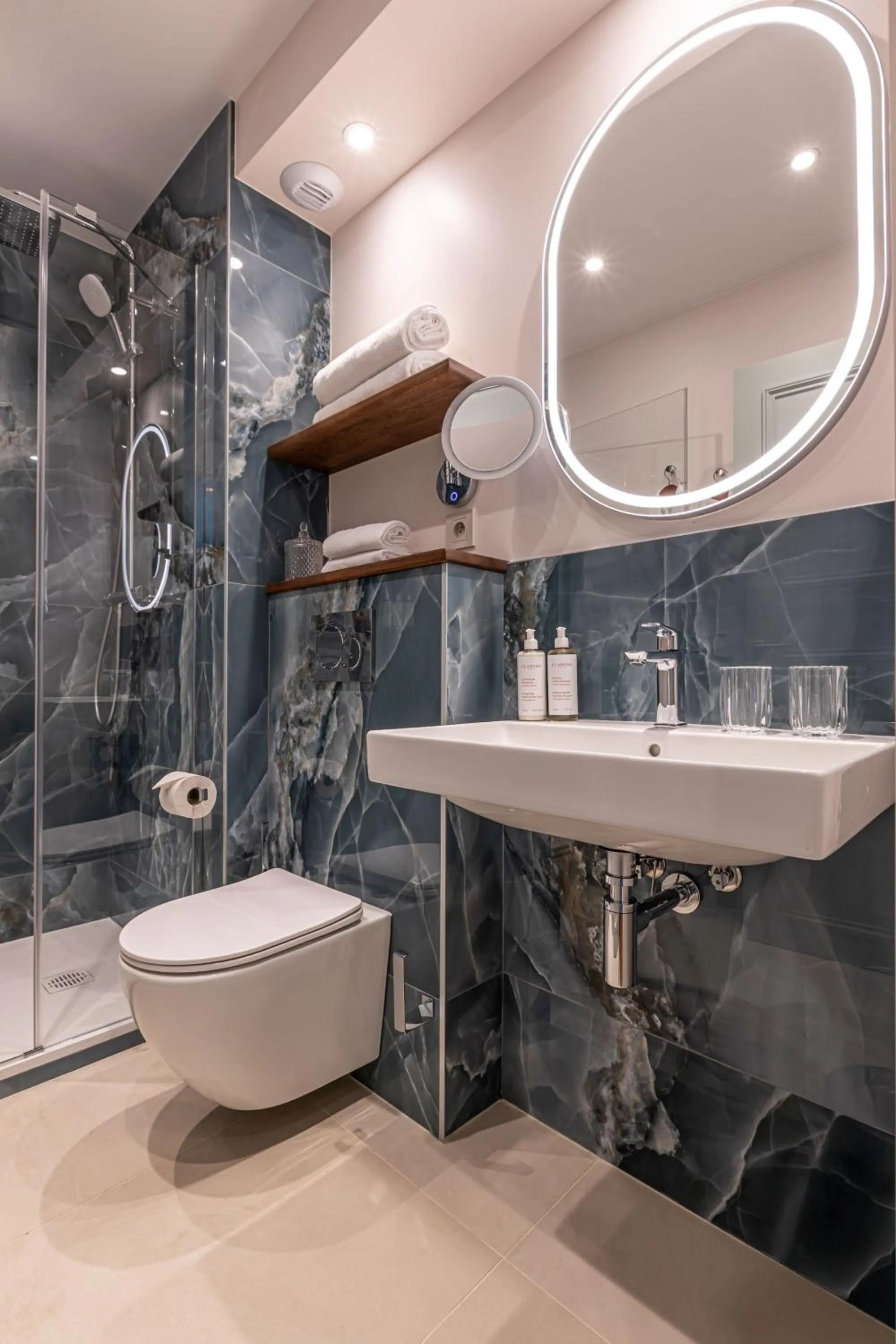 Shower in Villa SoPi Appart'Hotel by Patrick Hayat