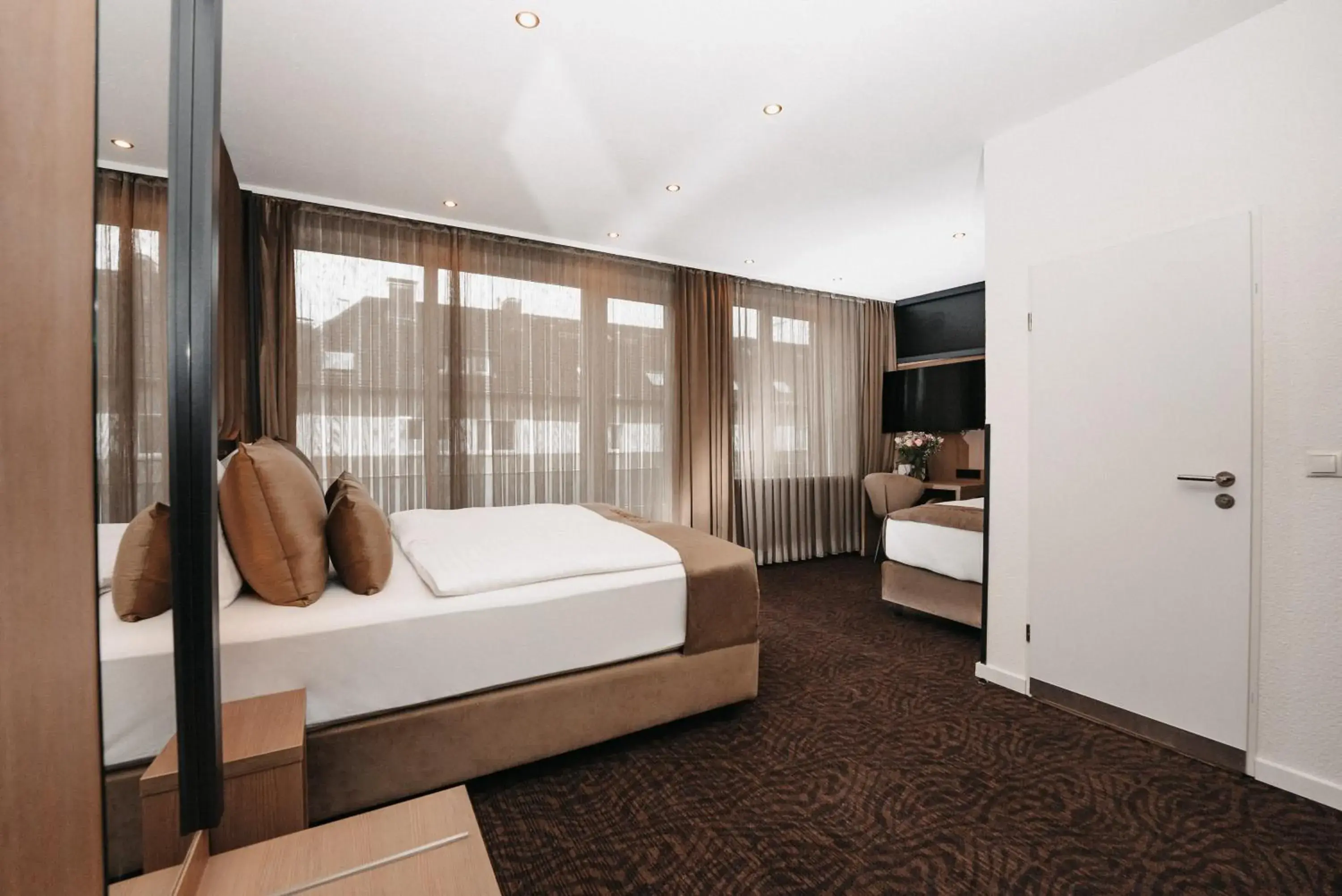 Comfort Triple Room in Hotel Unique Majestic Comfort Triple Room in Hotel Unique Majestic