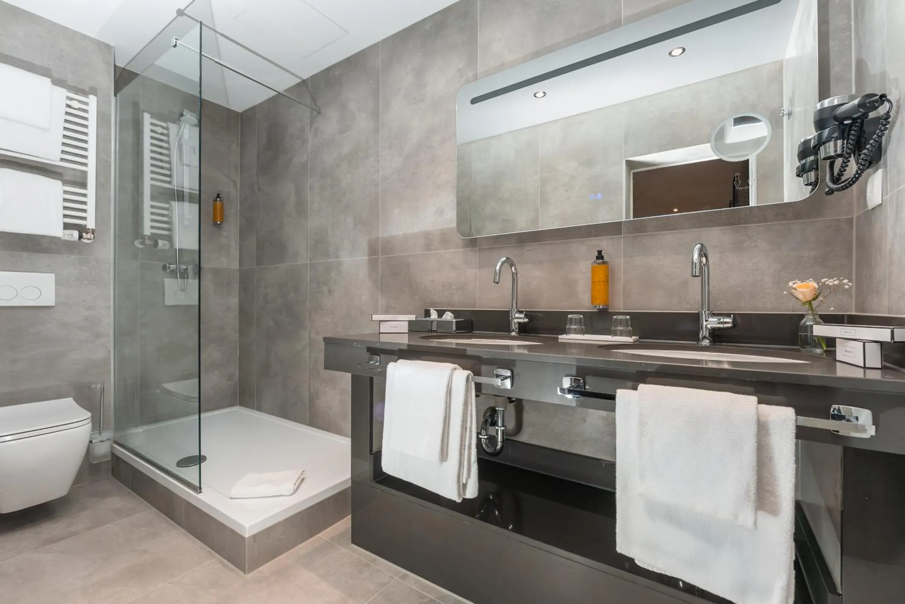 Standard Family Room in Hotel Unique Majestic Standard Family Room in Hotel Unique Majestic