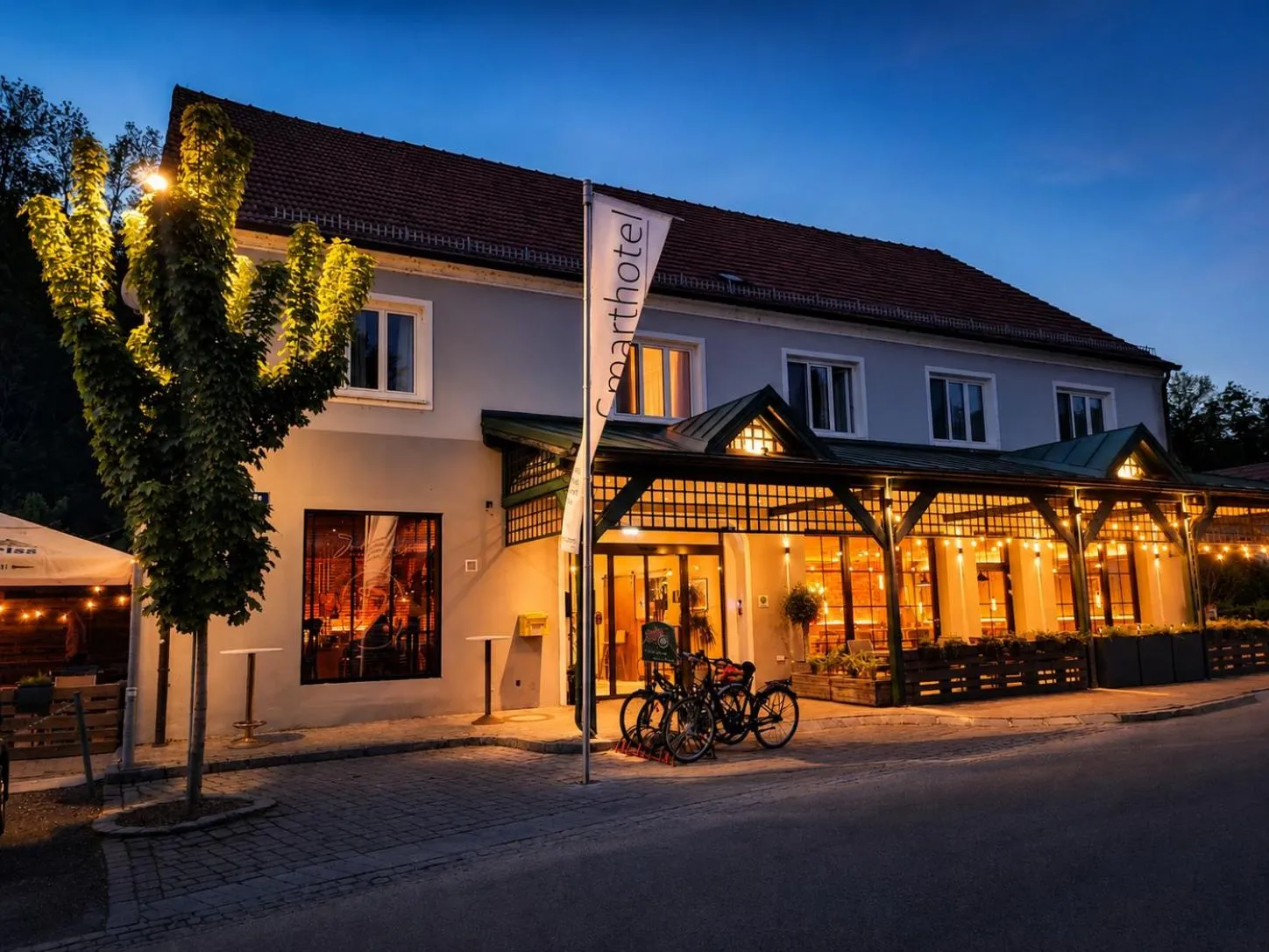 Smarthotel Schmid - Restaurant & Bar inhouse - Nähe Schlossteich