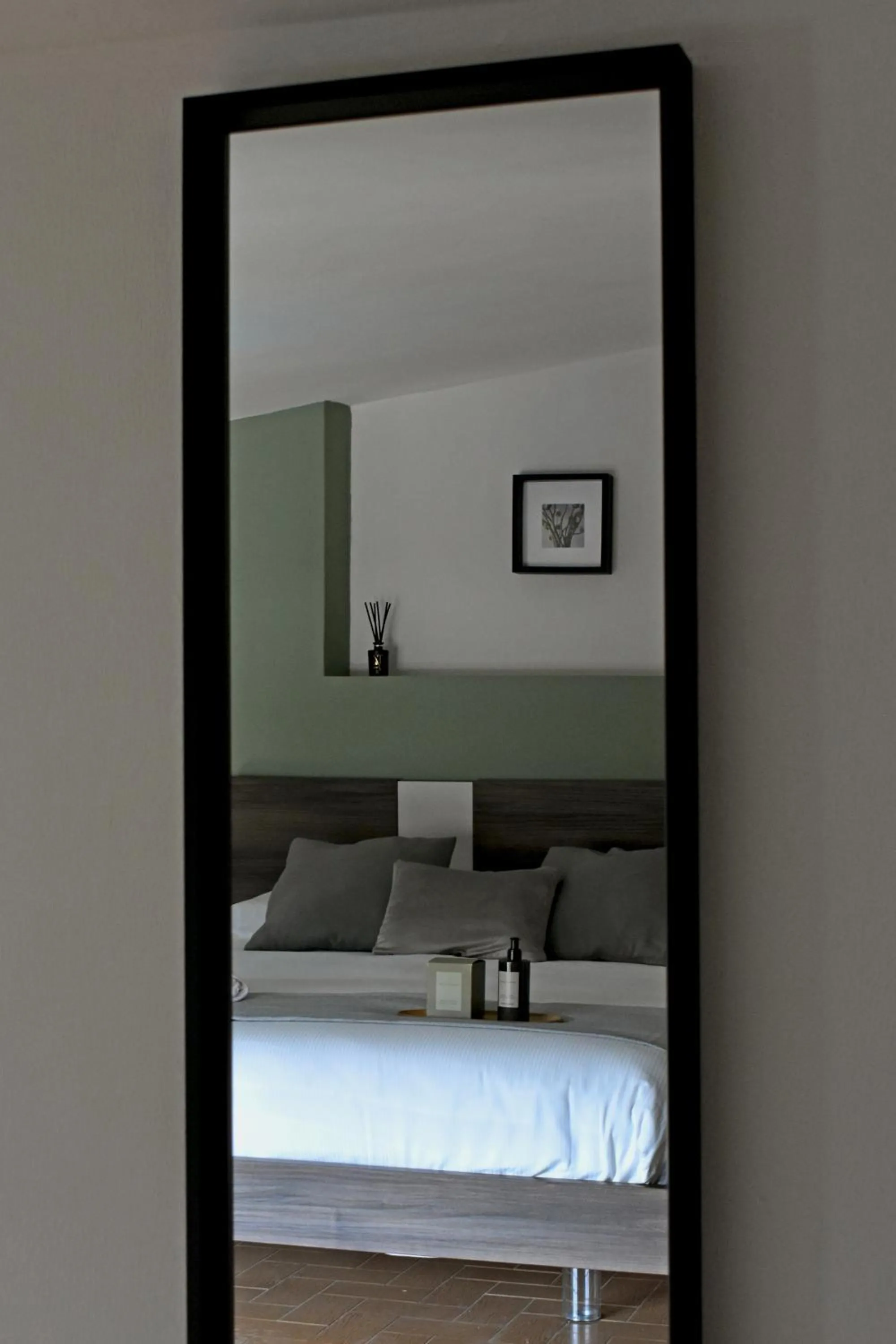 Decorative detail, Bed in Poggio Al Lago Apartments & Rooms