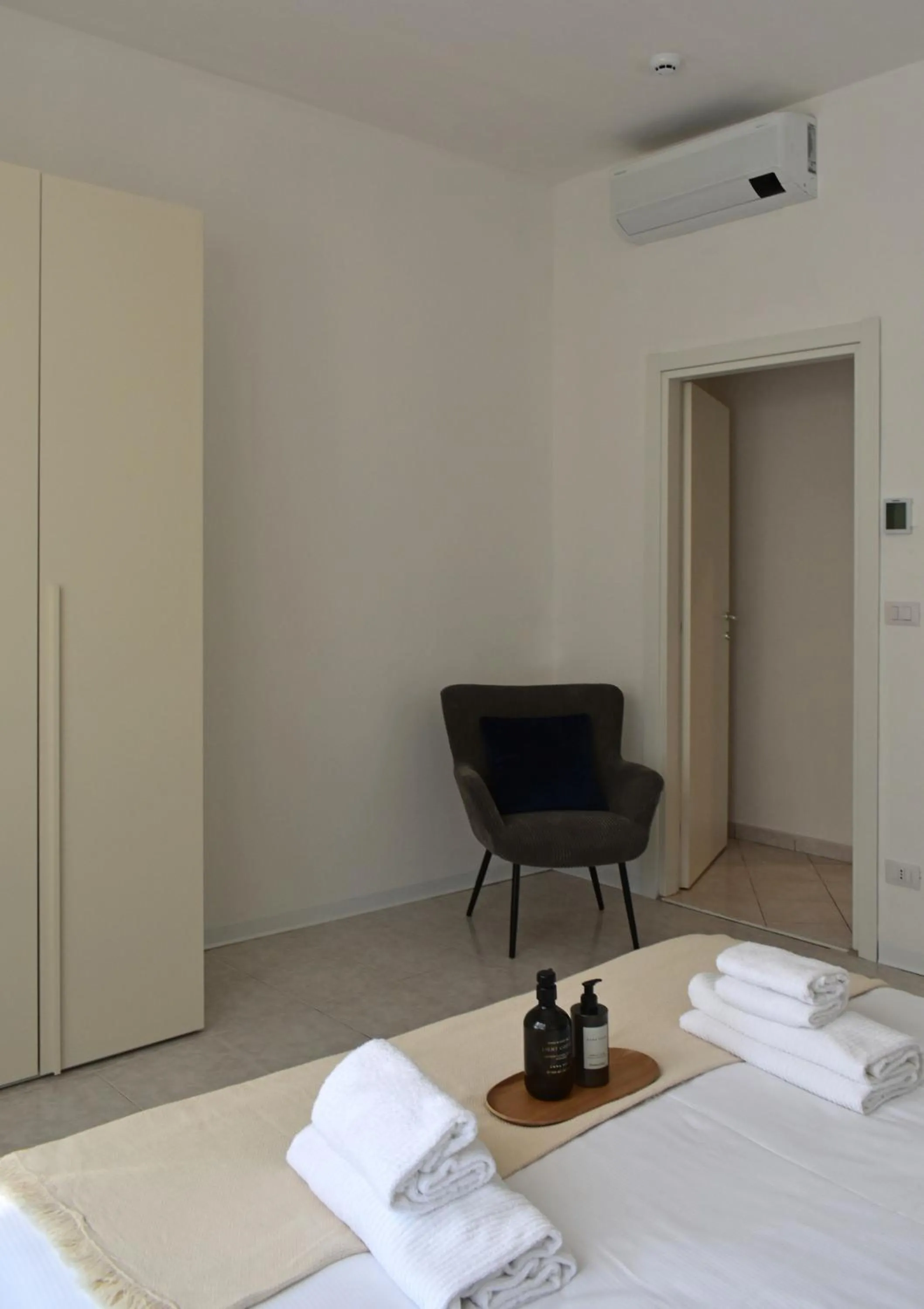 Photo of the whole room, Bed in Poggio Al Lago Apartments & Rooms
