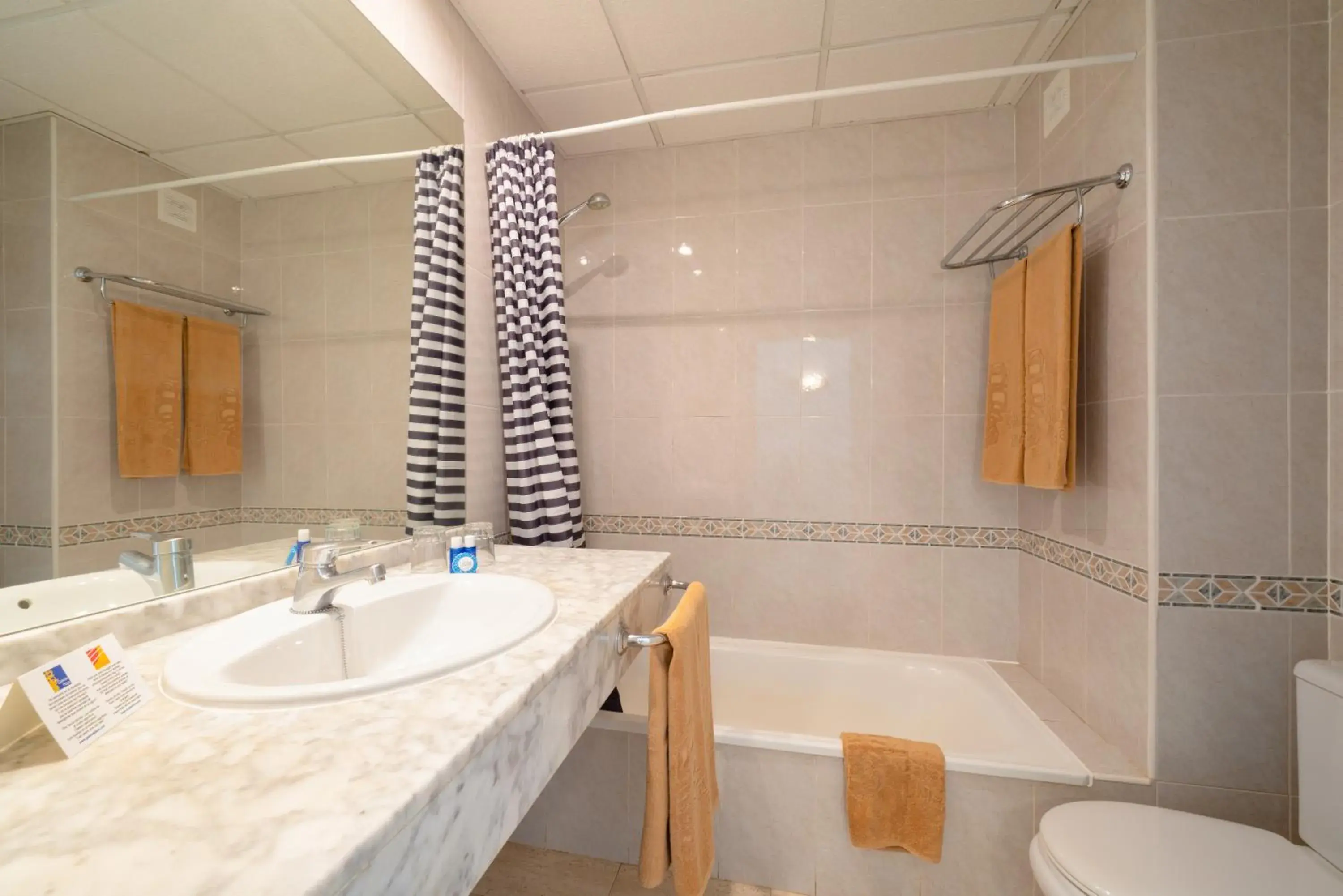 Bathroom in Apartamentos Galeon Playa Bathroom in Apartamentos Galeon Playa