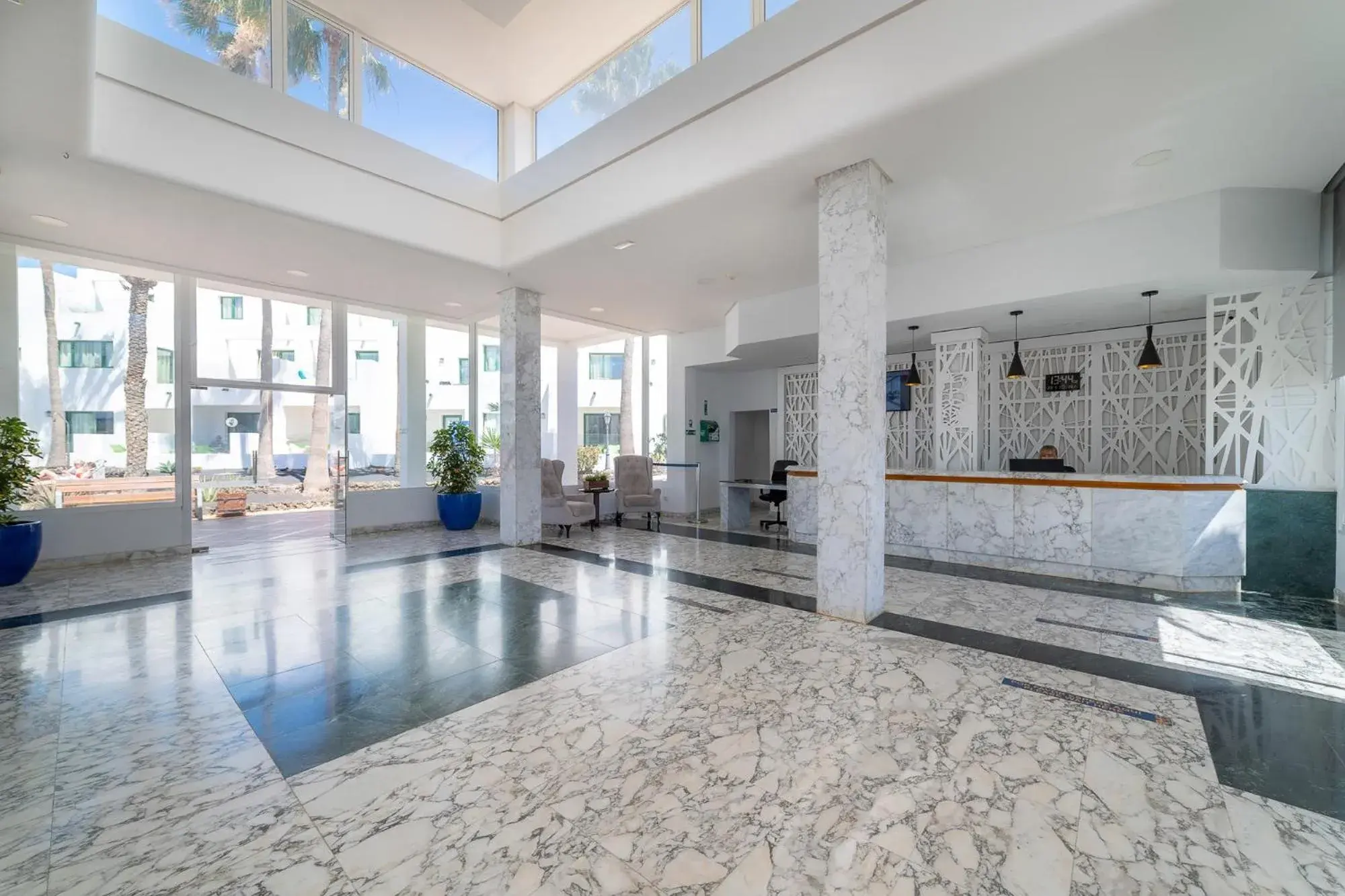 Lobby or reception in Apartamentos Galeon Playa Lobby or reception in Apartamentos Galeon Playa