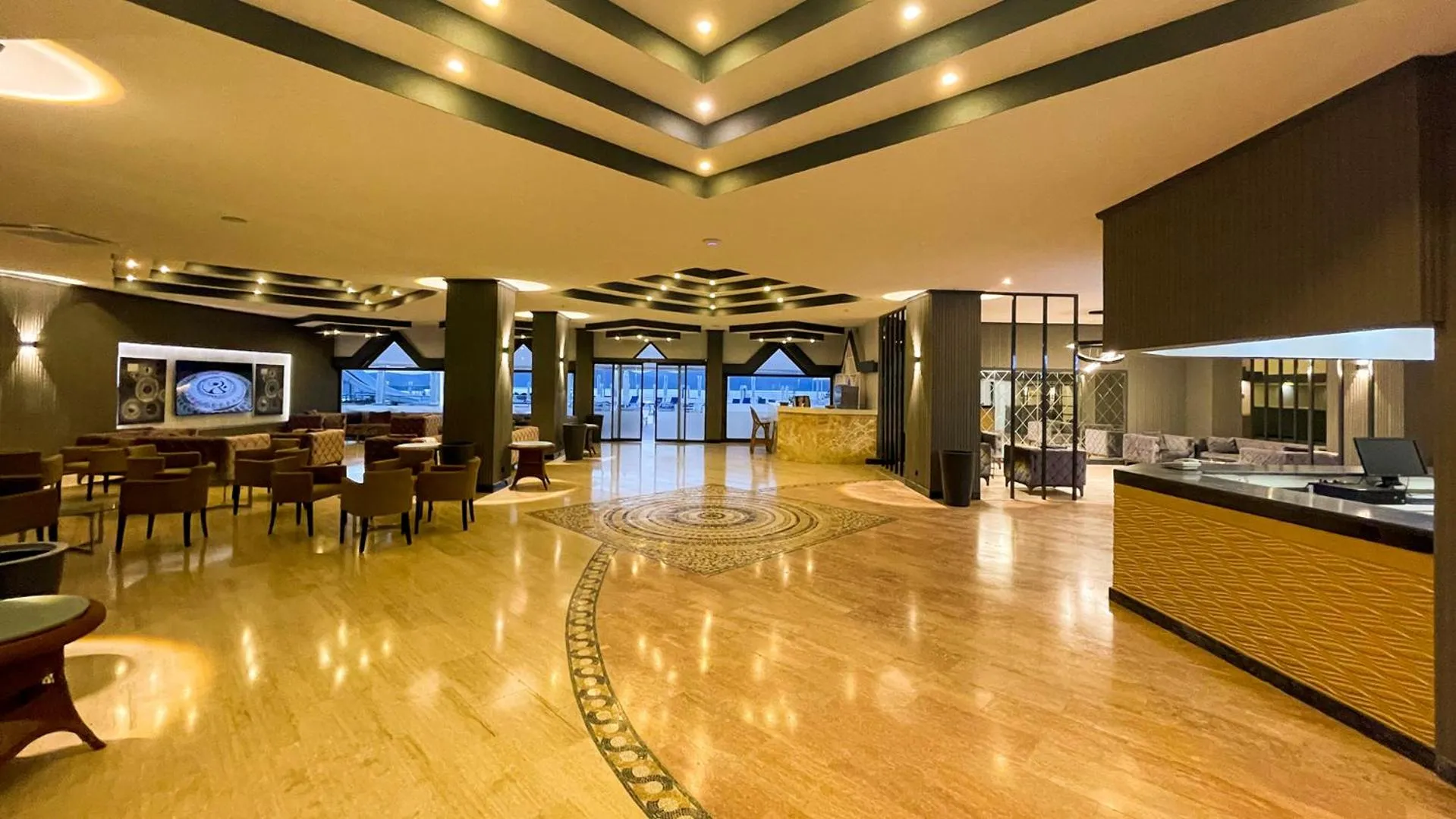 Nightclub / DJ in Roseira Beach Resort