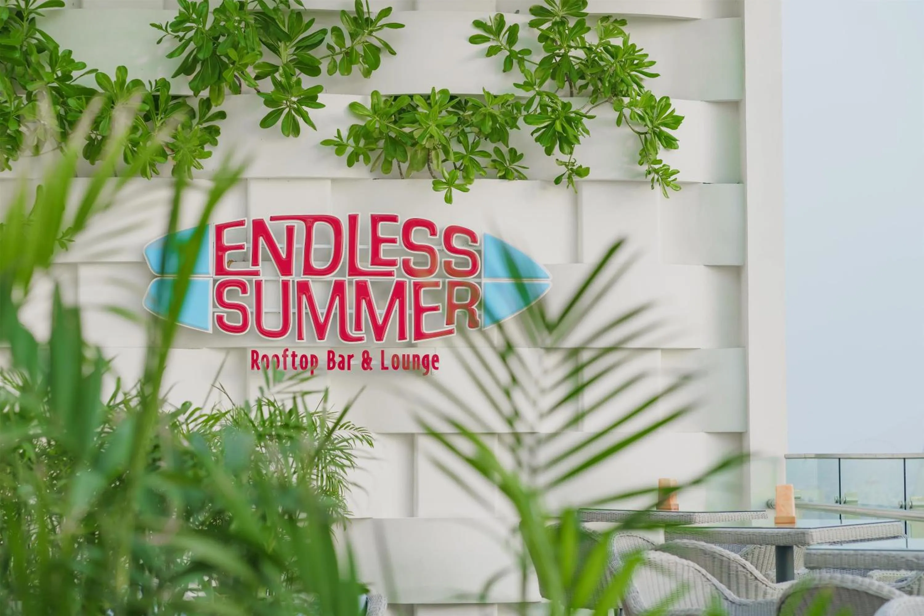 Lounge or bar in Wink Hai Phong Centre, Unscripted by Hyatt