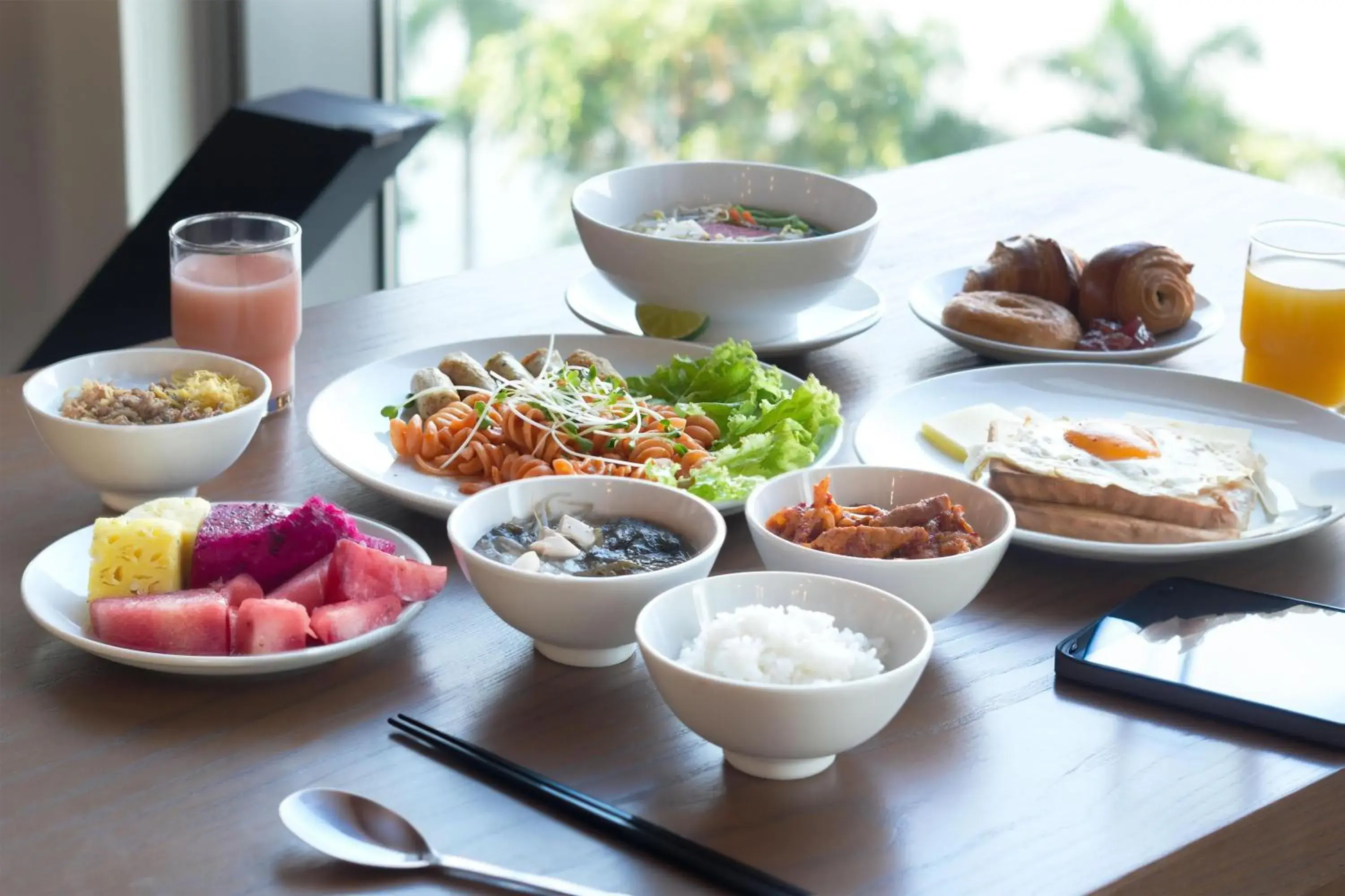 Restaurant/places to eat in Wink Hai Phong Centre, Unscripted by Hyatt - 24 Hours stay Restaurant/places to eat in Wink Hai Phong Centre, Unscripted by Hyatt - 24 Hours stay