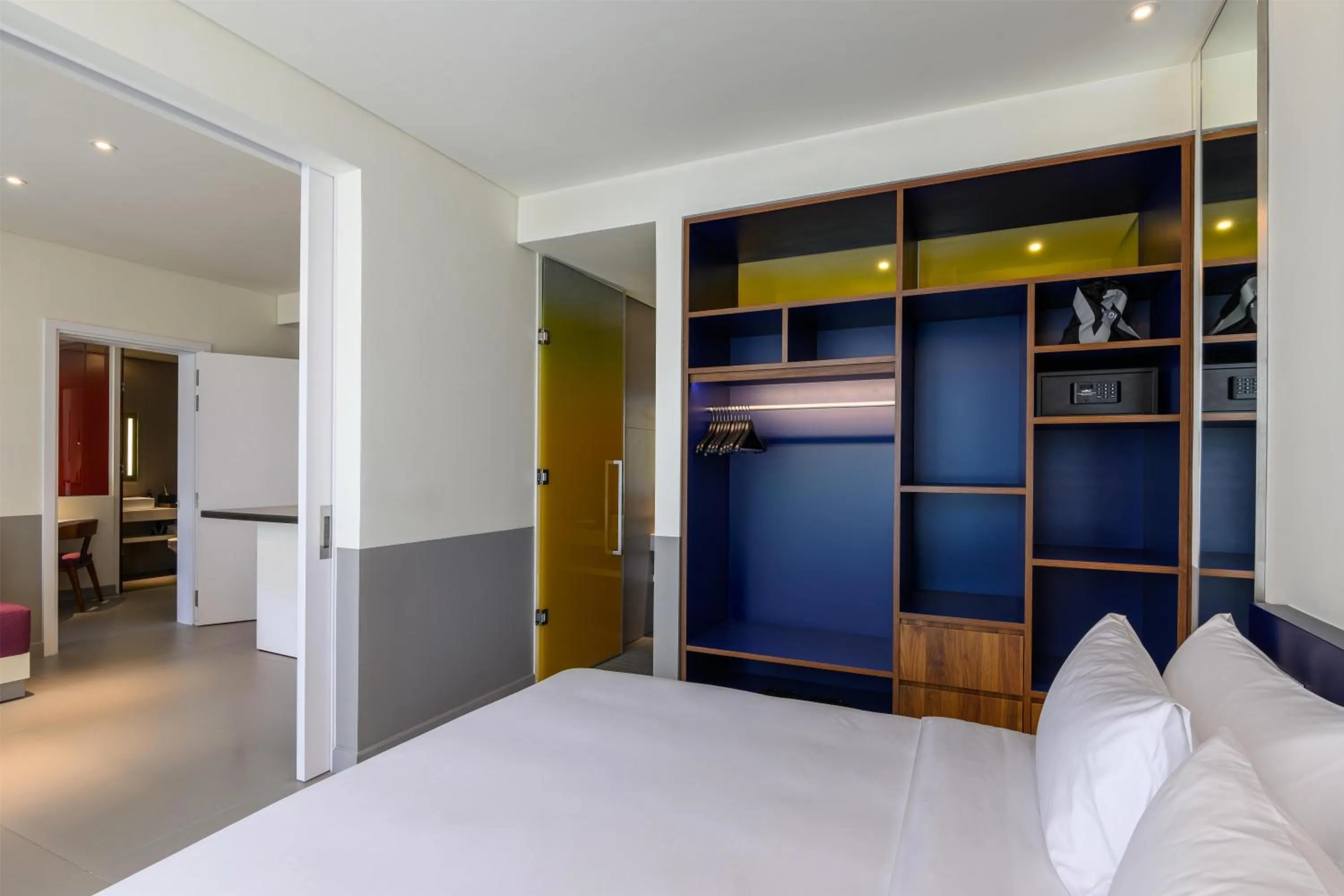 Photo of the whole room, Bed in Wink Hai Phong Centre, Unscripted by Hyatt - 24 Hours stay