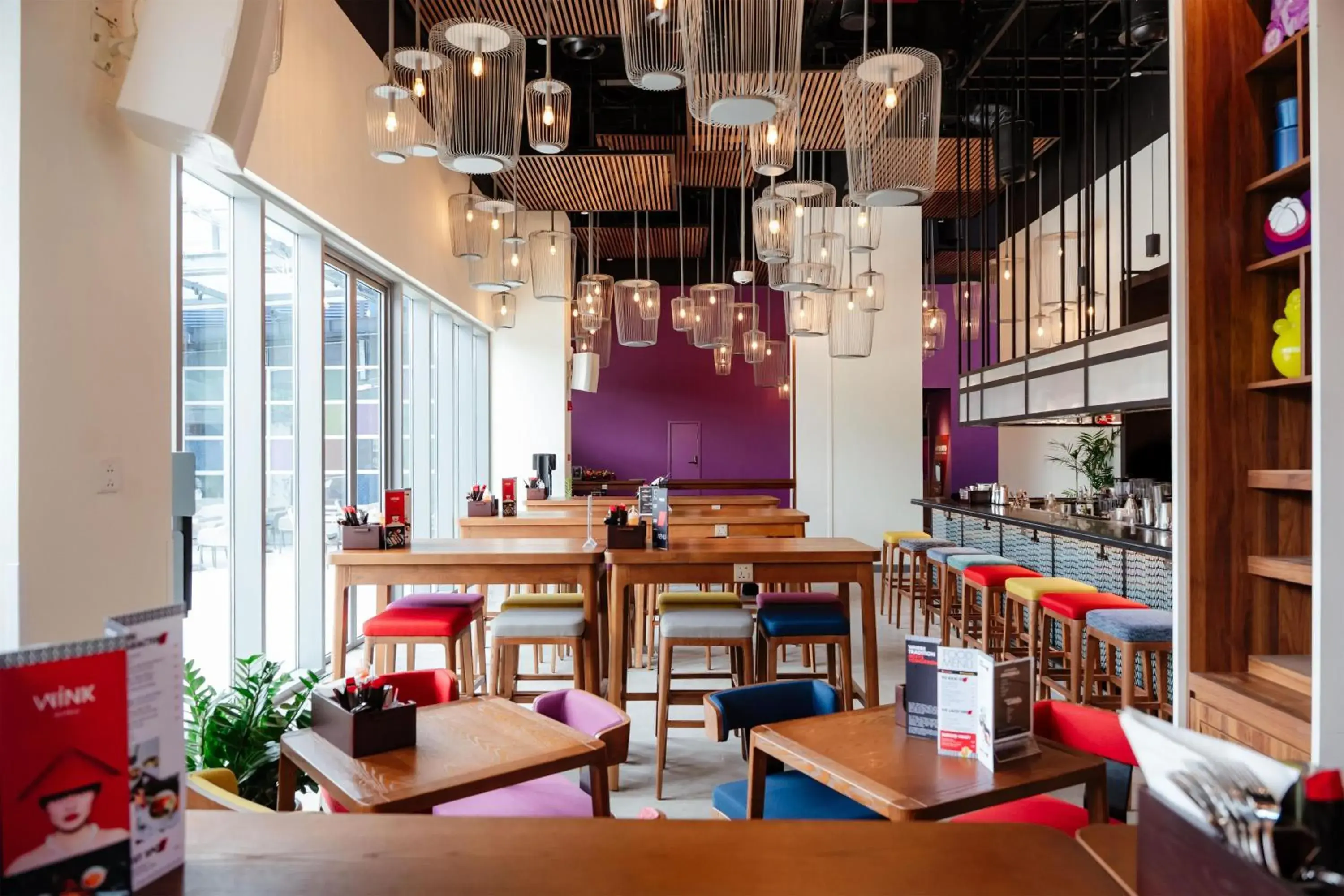 Restaurant/places to eat in Wink Hai Phong Centre, Unscripted by Hyatt - 24 Hours stay Restaurant/places to eat in Wink Hai Phong Centre, Unscripted by Hyatt - 24 Hours stay