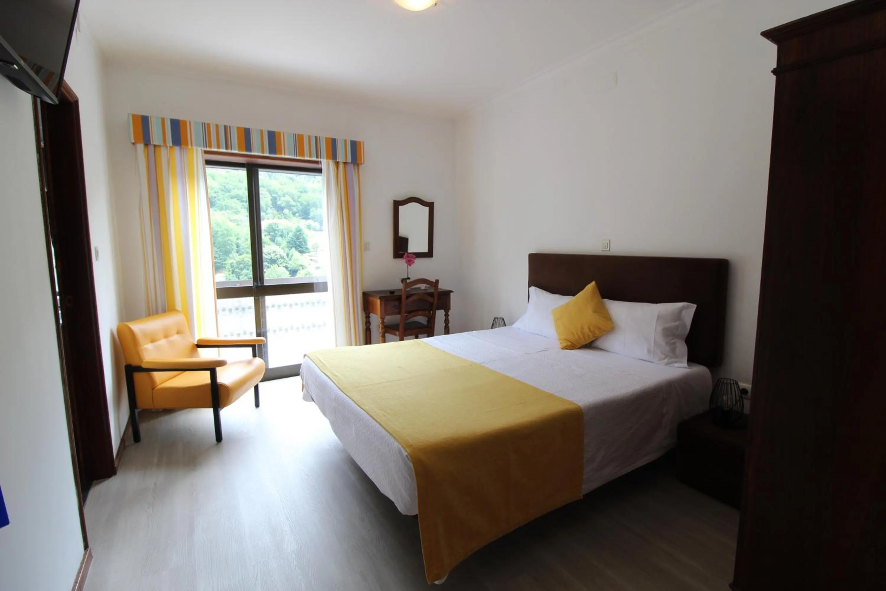 Double Room with Mountain View in Gerês Guest House