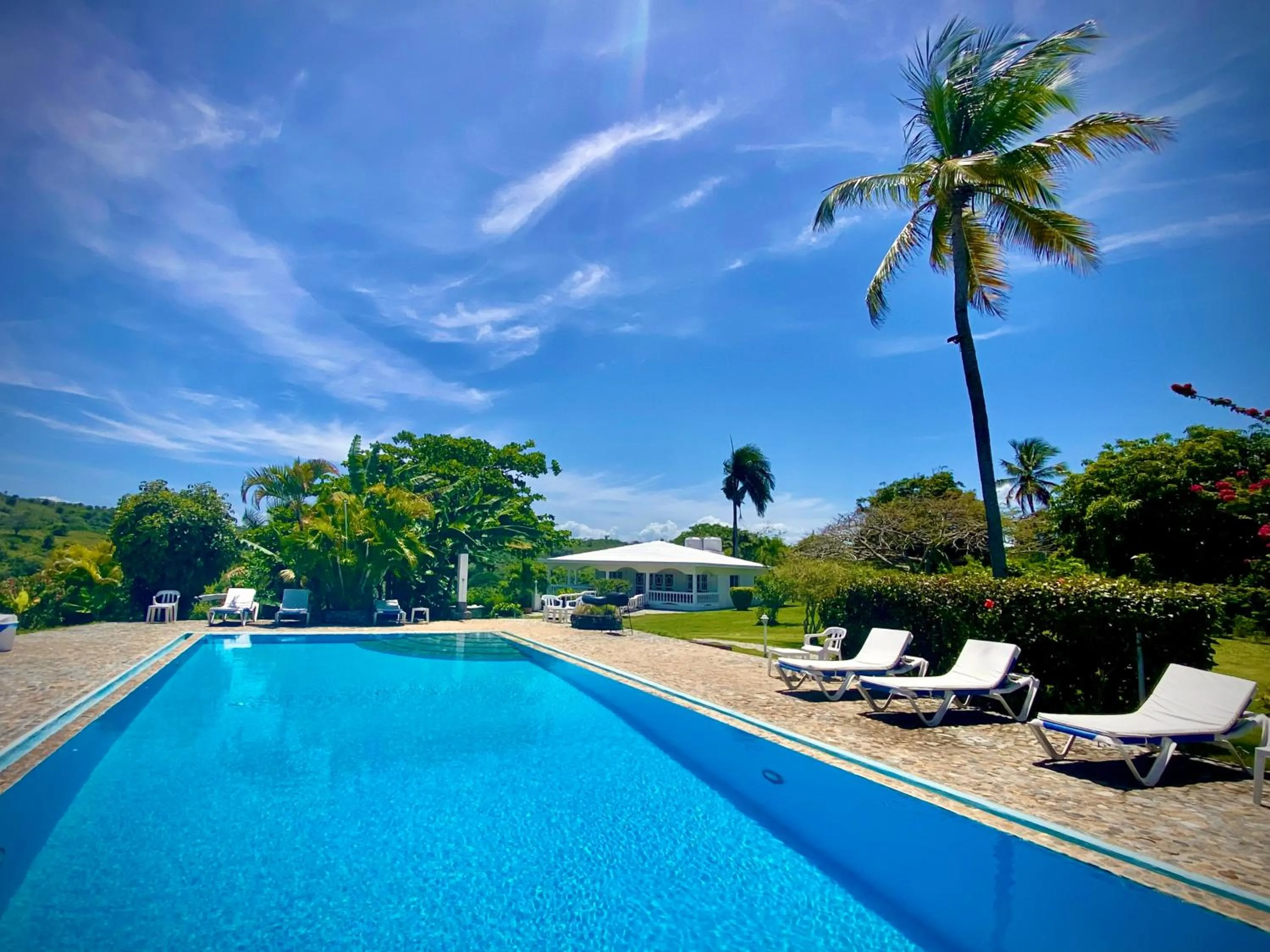 Swimming pool in Casa Blanca Samaná - Las Galeras