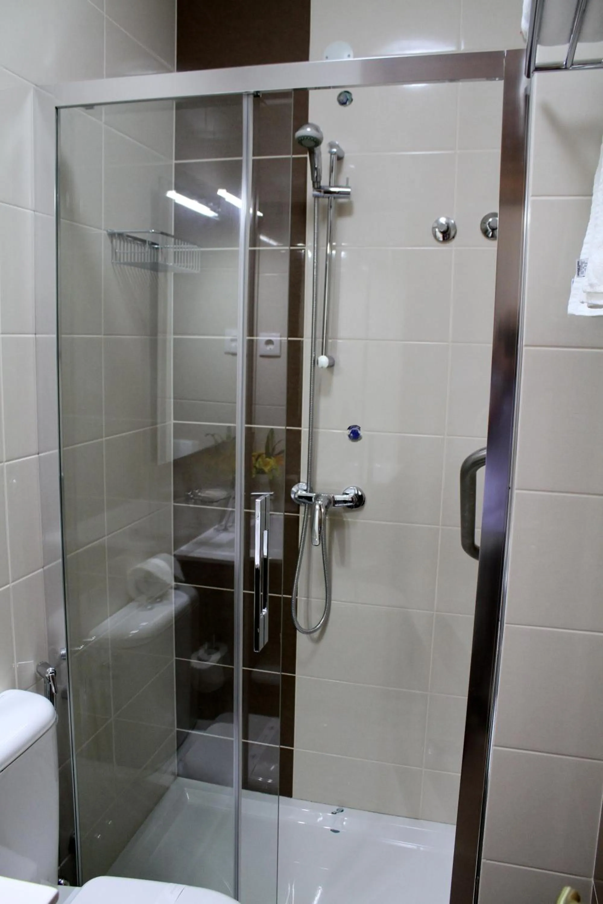 Shower in Mindelo Residencial