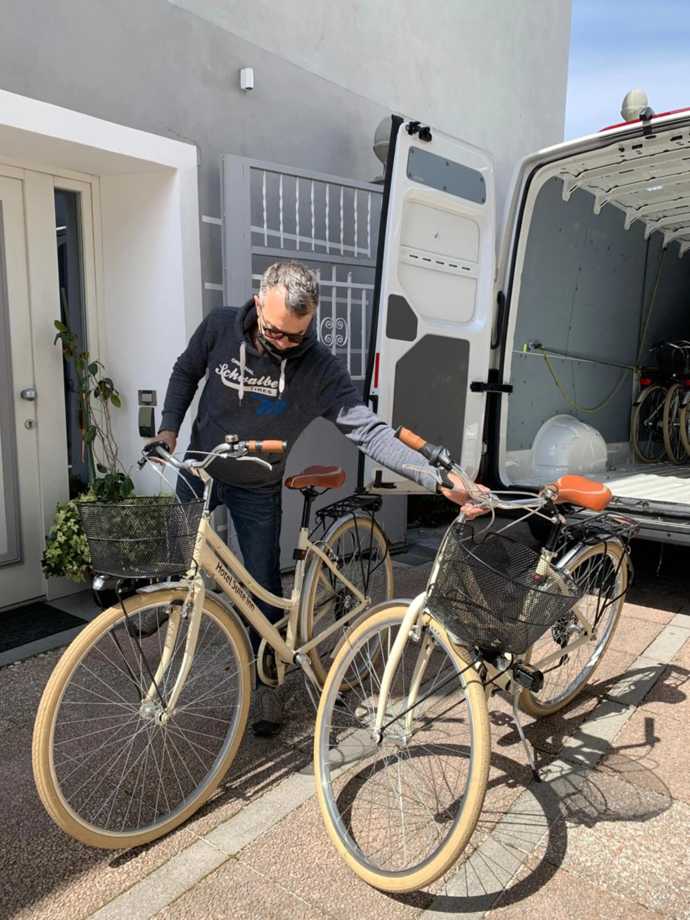 Cycling in Hotel Suite Inn