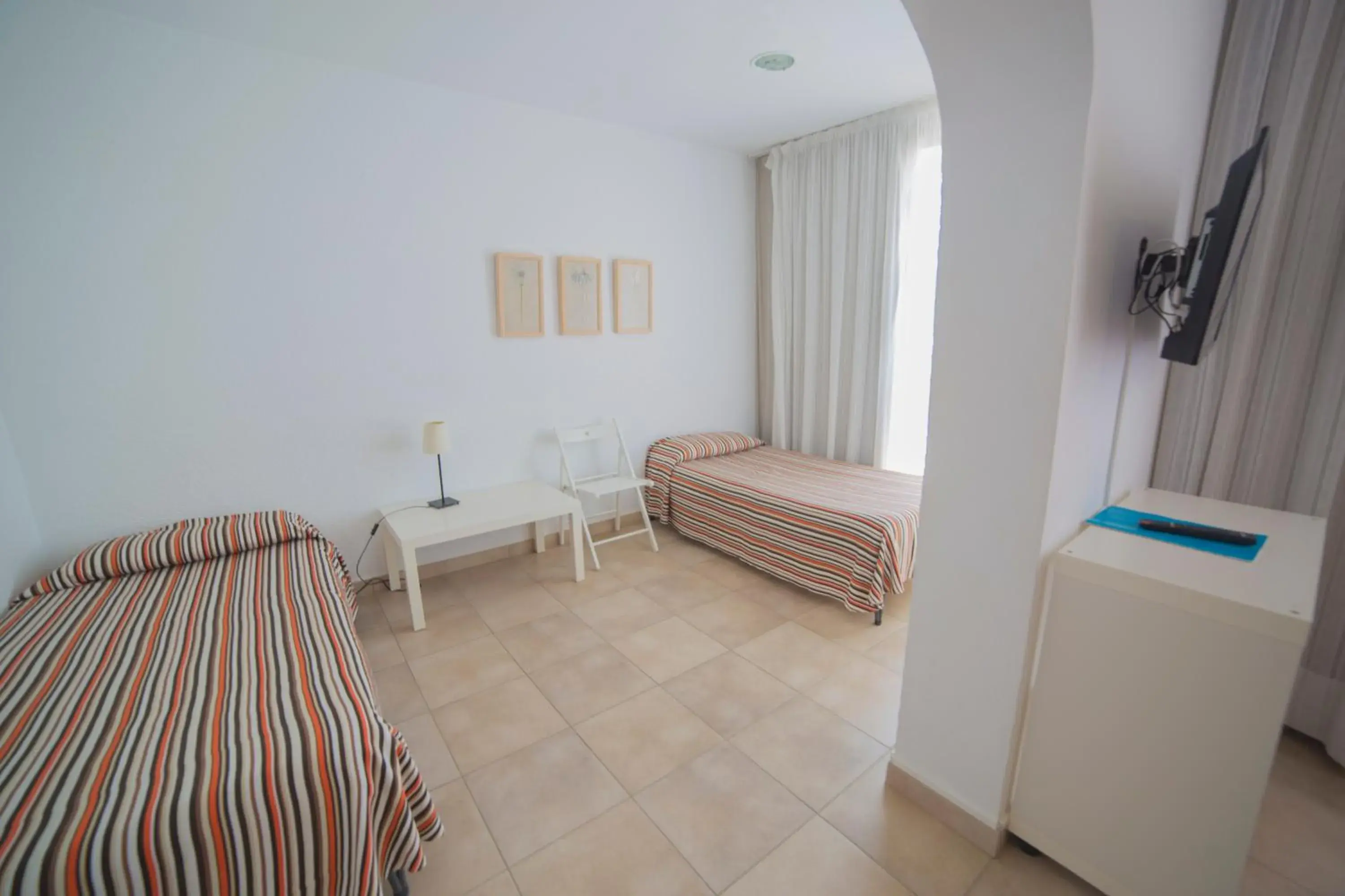 Quadruple Room in Casa Del Mar Hotel & Apartaments Quadruple Room in Casa Del Mar Hotel & Apartaments