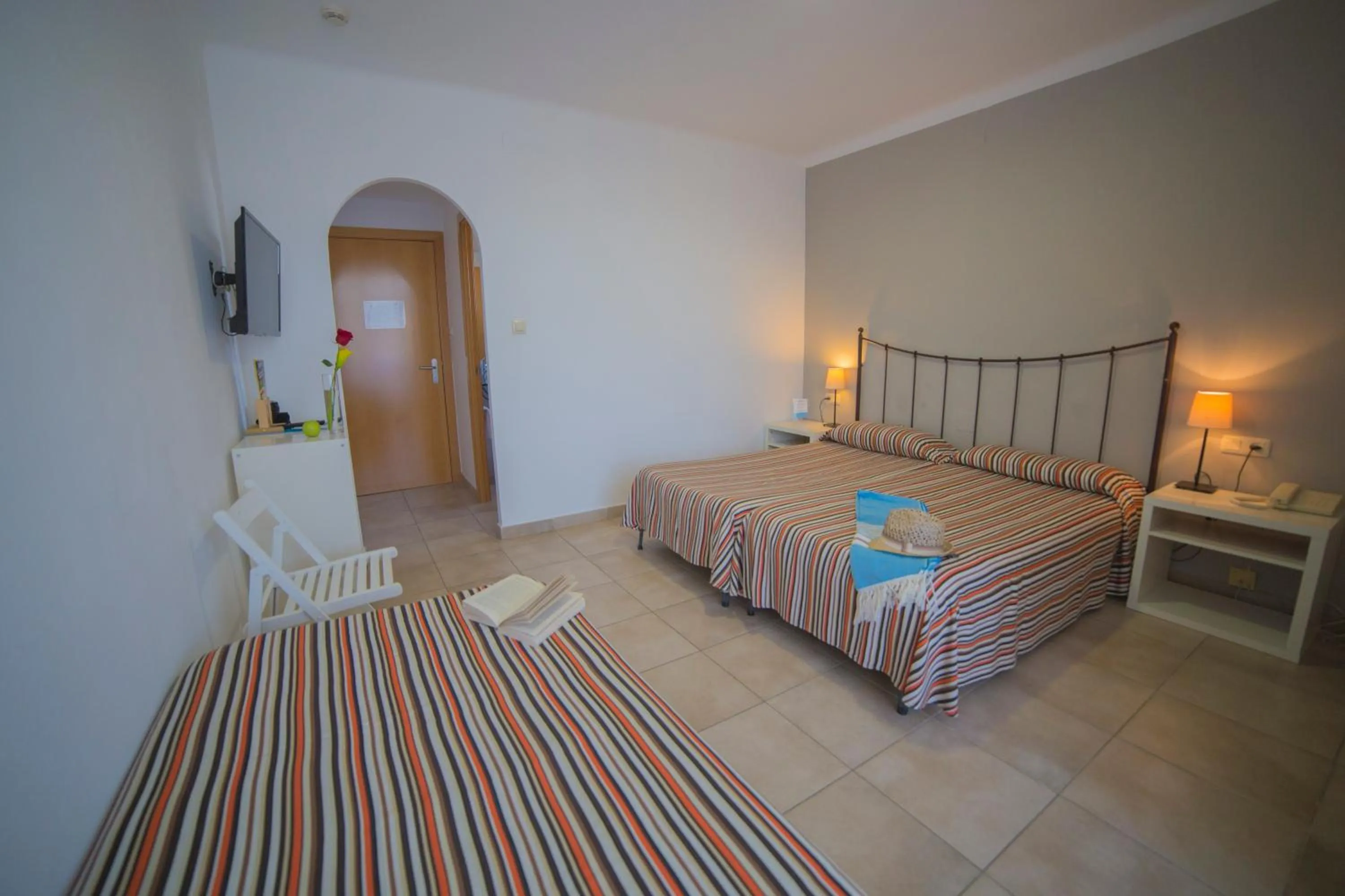 Casa Del Mar Hotel & Apartaments