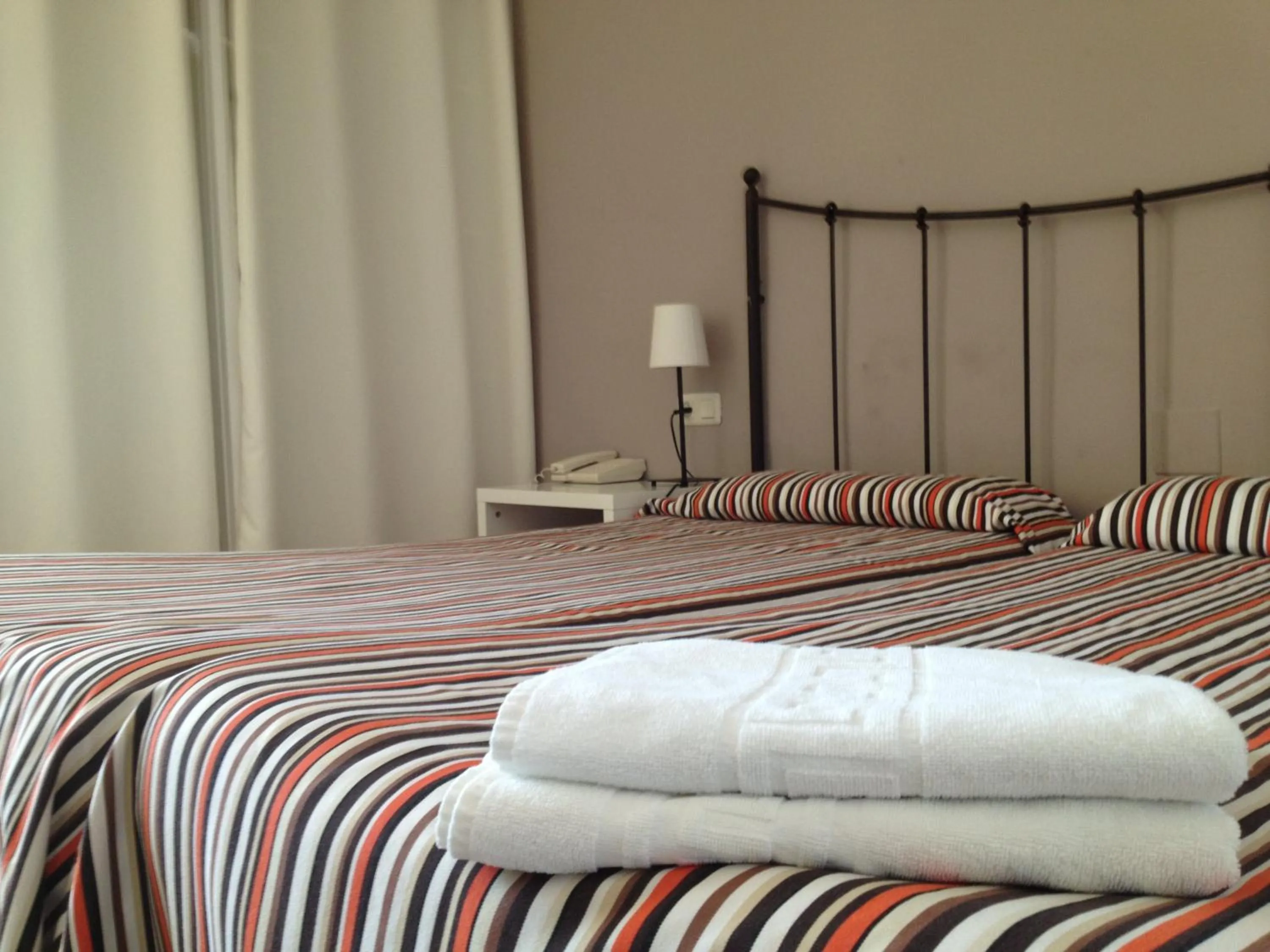 Bedroom in Casa Del Mar Hotel & Apartaments